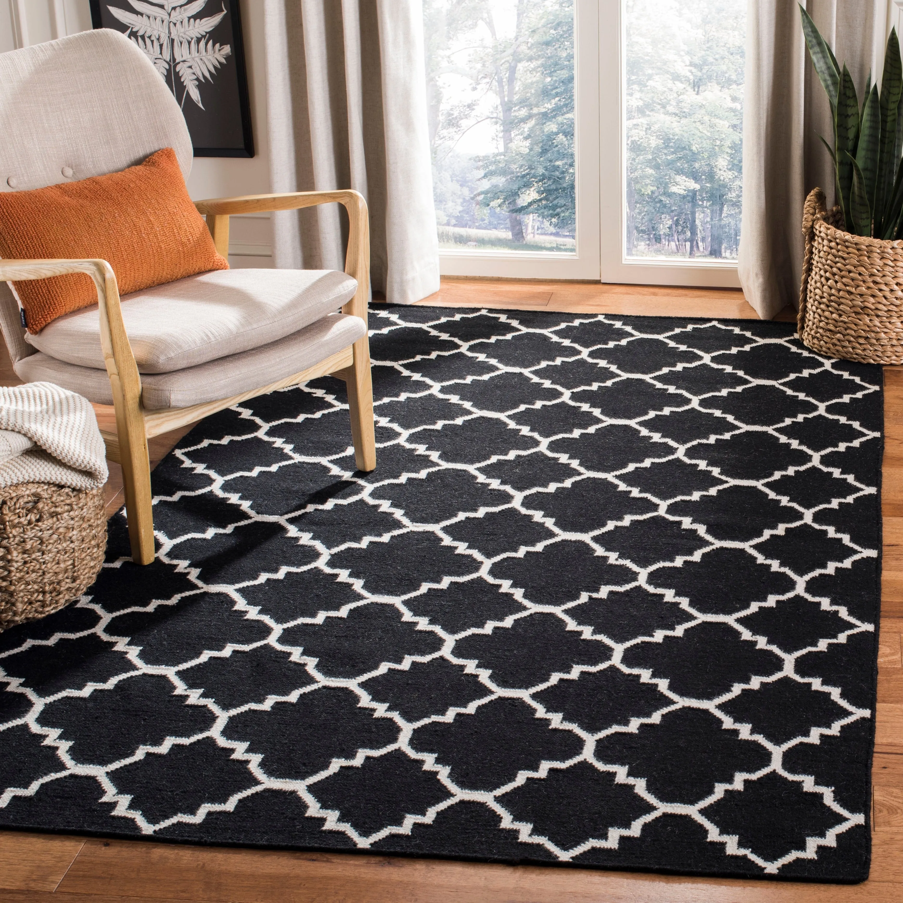 SAFAVIEH Handmade Flatweave Dhurries Taalke Modern Wool Rug