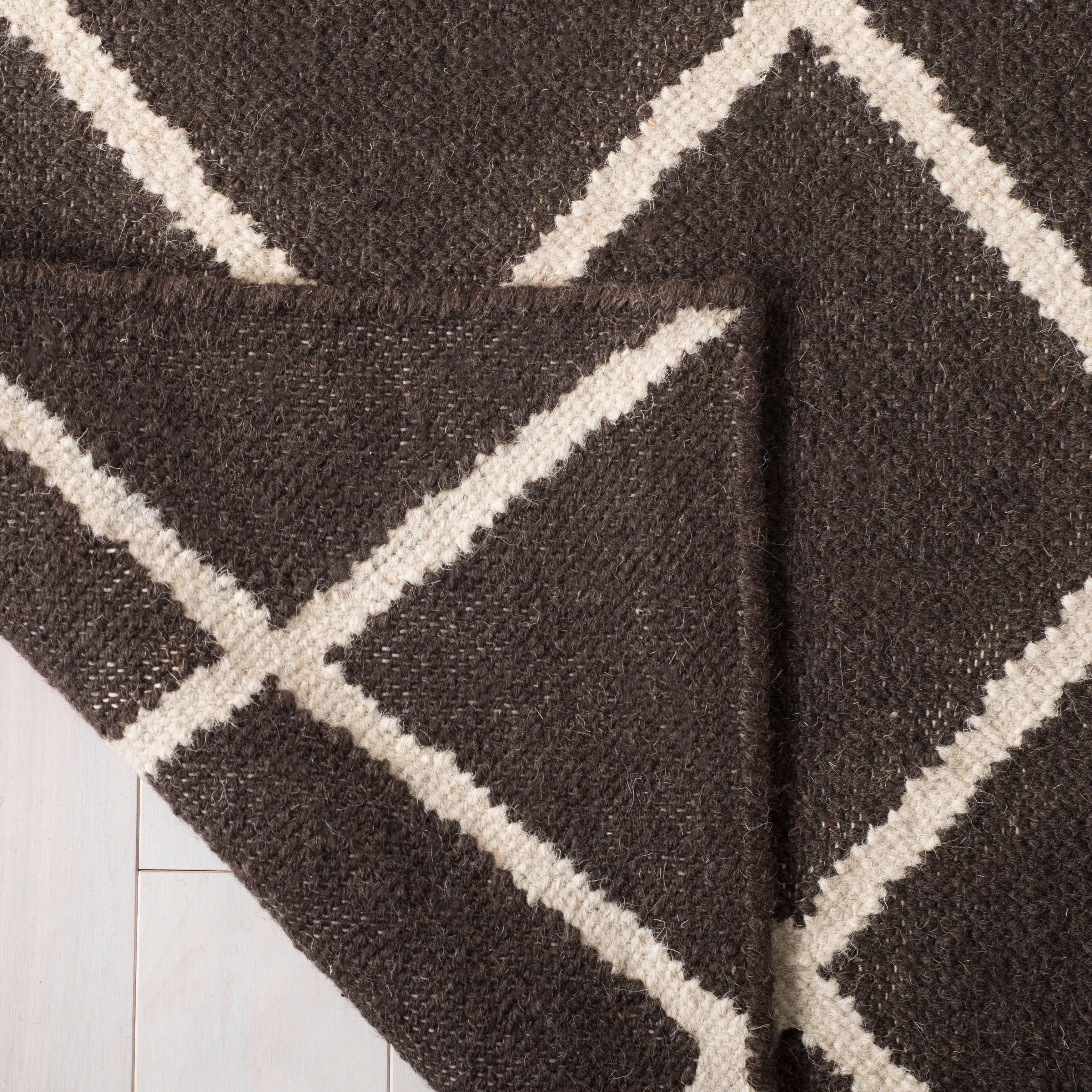 SAFAVIEH Handmade Flatweave Dhurries Valdi Modern Moroccan Wool Rug
