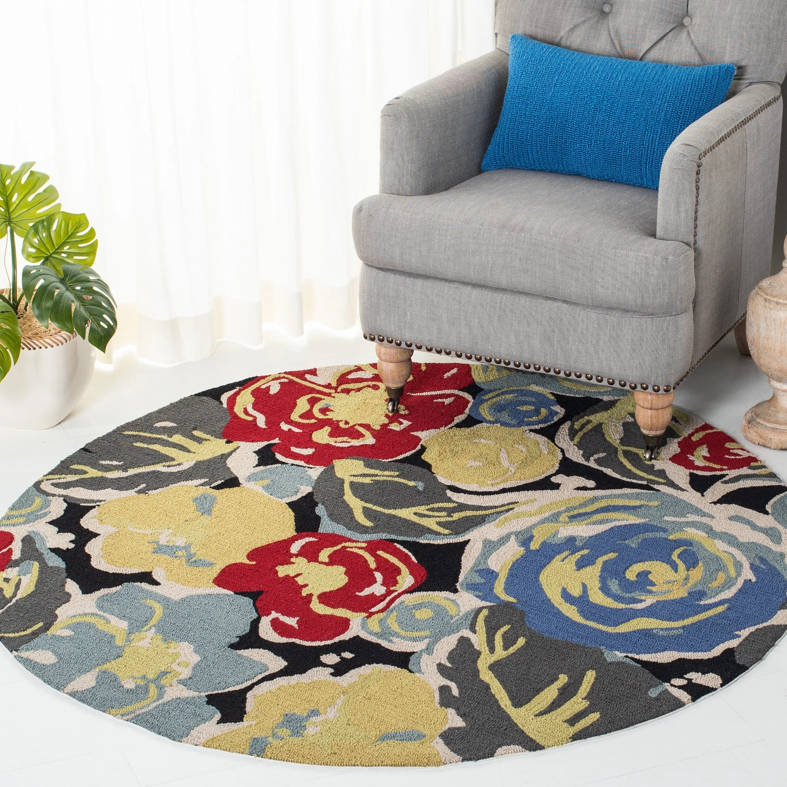 SAFAVIEH Handmade Four Seasons Shkurte Floral Rug