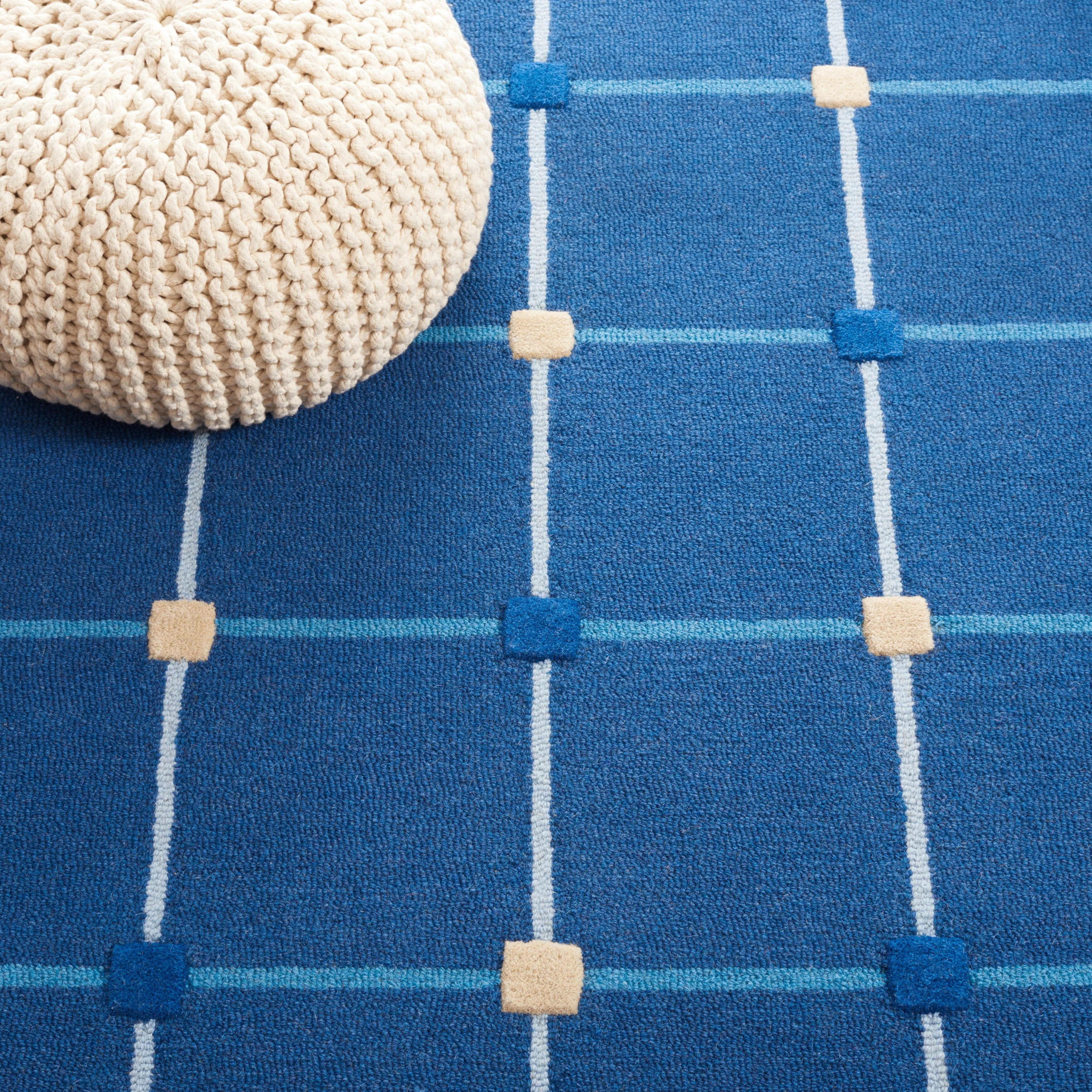SAFAVIEH Handmade Genre Solenne Checkered Wool Rug