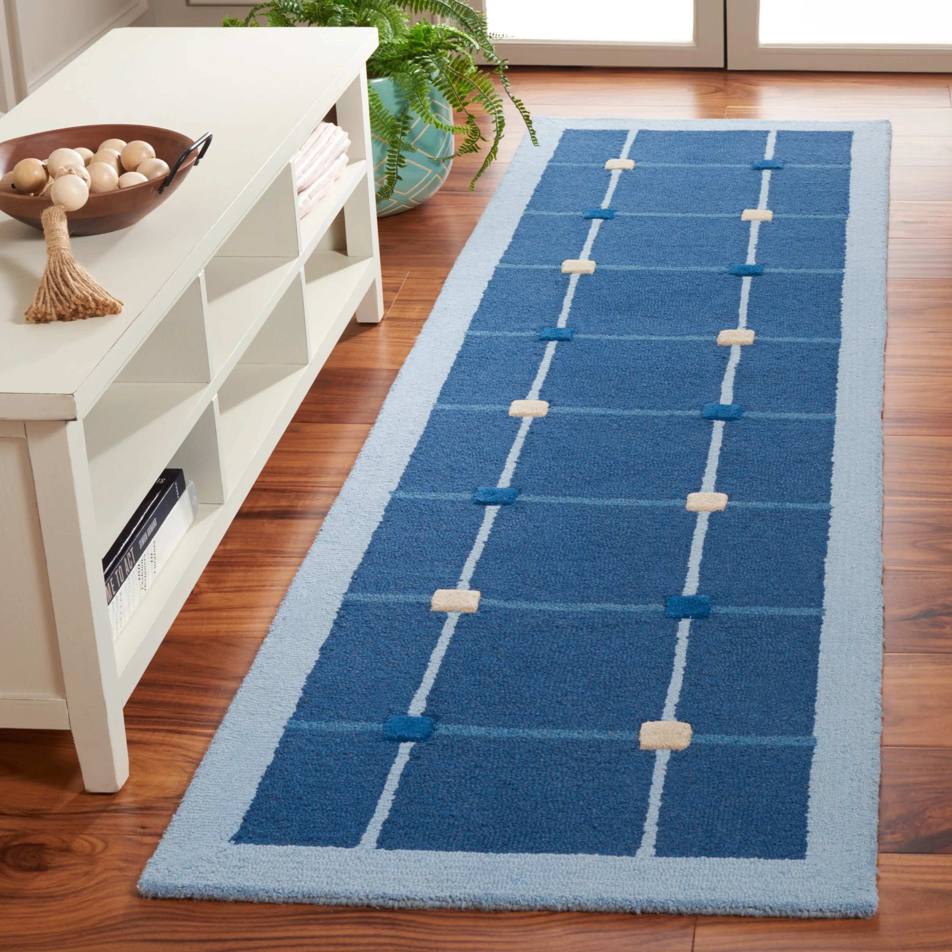 SAFAVIEH Handmade Genre Solenne Checkered Wool Rug