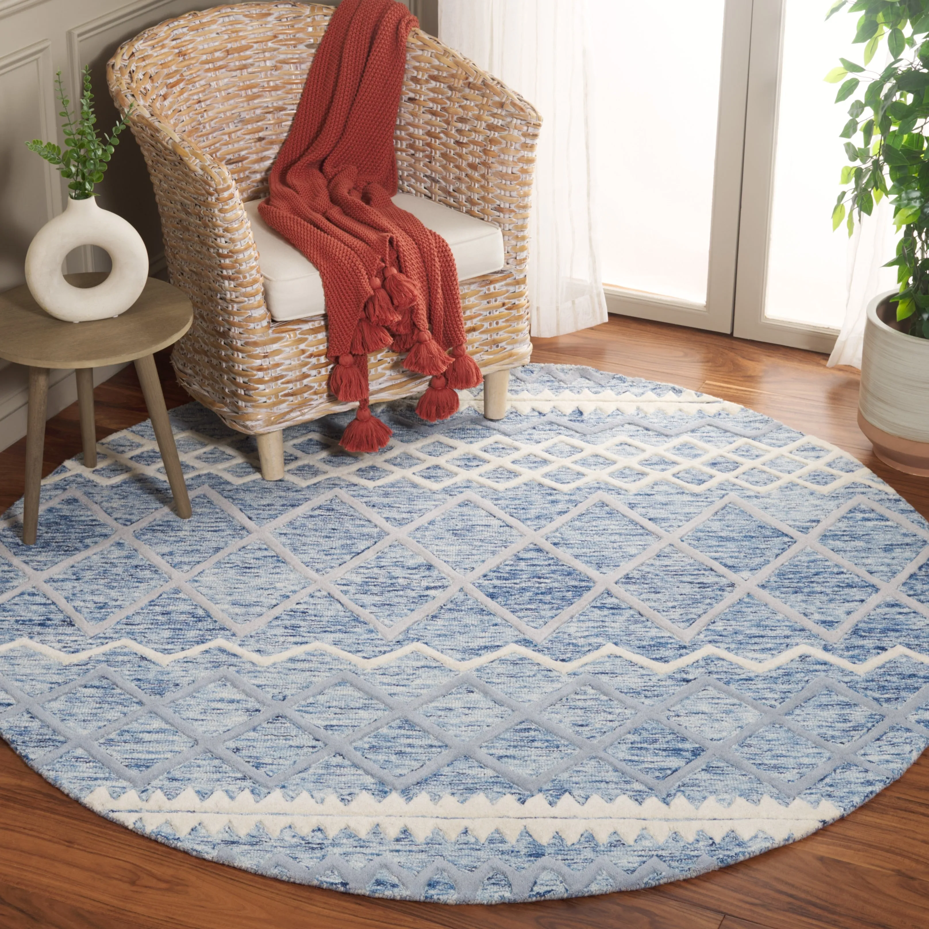 SAFAVIEH Handmade Glamour Gwenith Moroccan Wool Rug