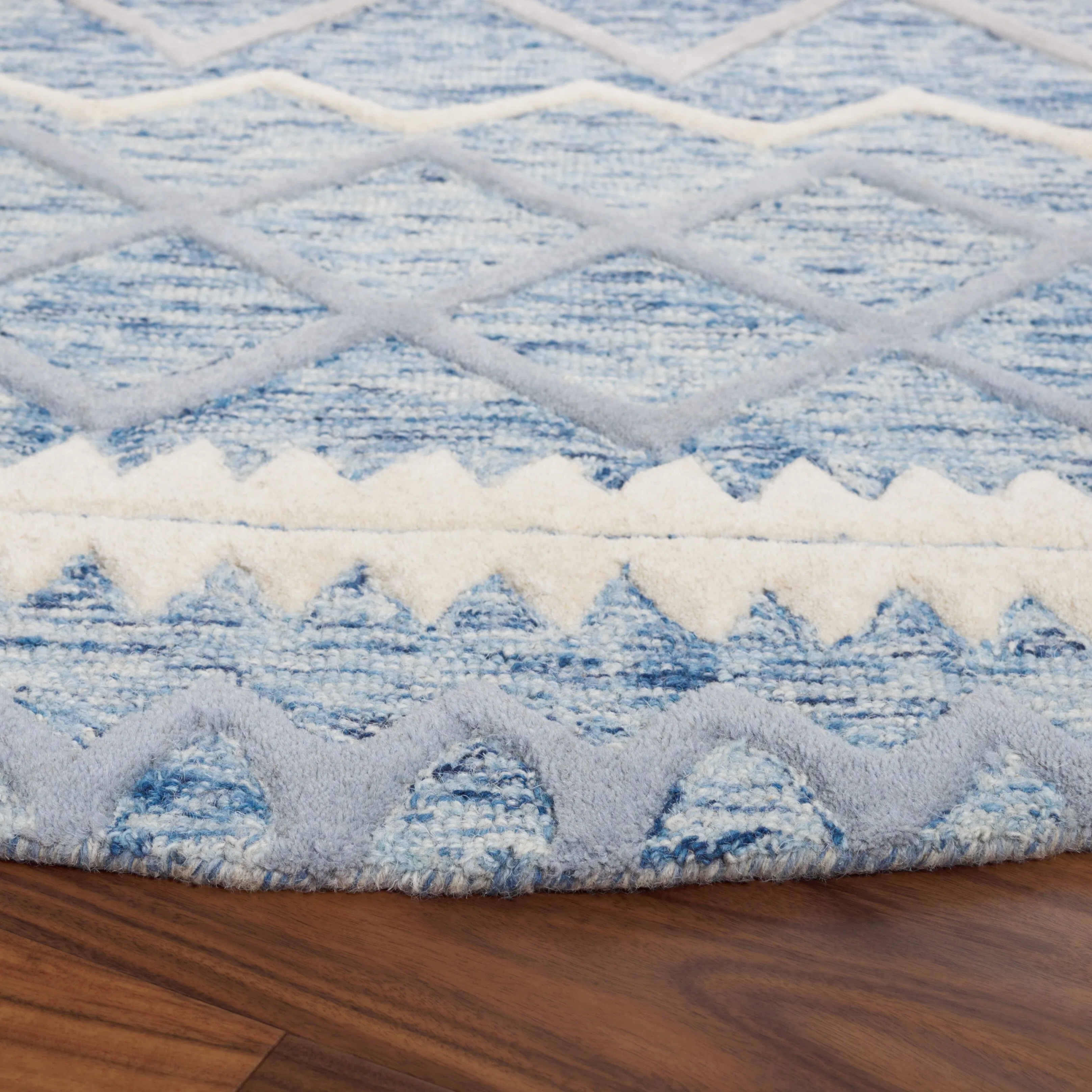 SAFAVIEH Handmade Glamour Gwenith Moroccan Wool Rug
