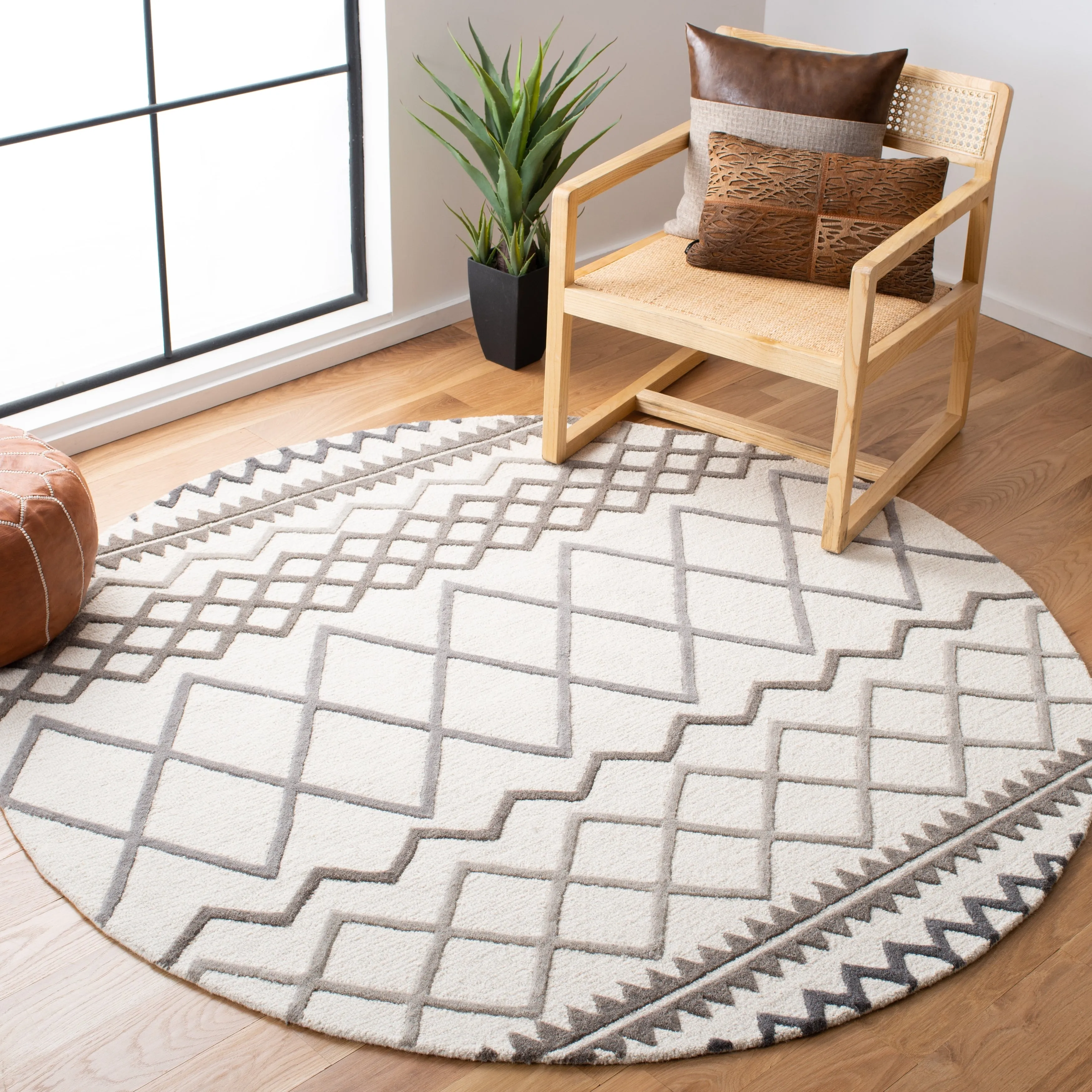 SAFAVIEH Handmade Glamour Gwenith Moroccan Wool Rug