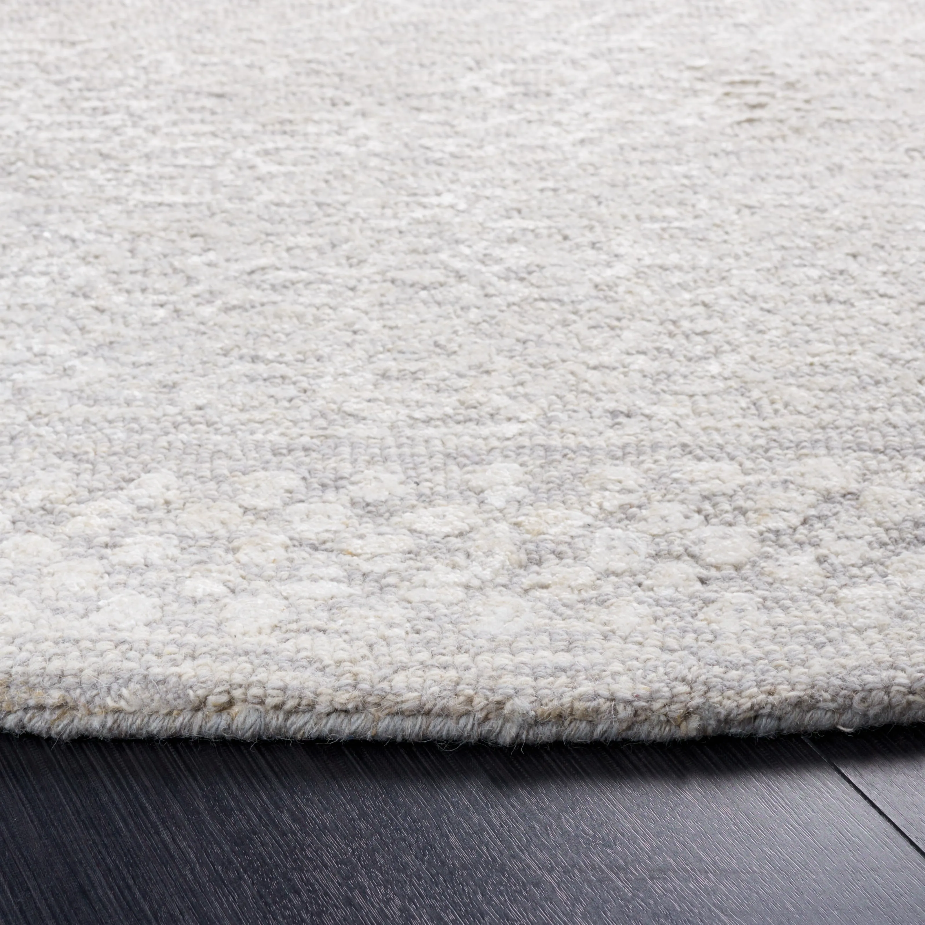 SAFAVIEH Handmade Glamour Shag Modern Viscose Rug