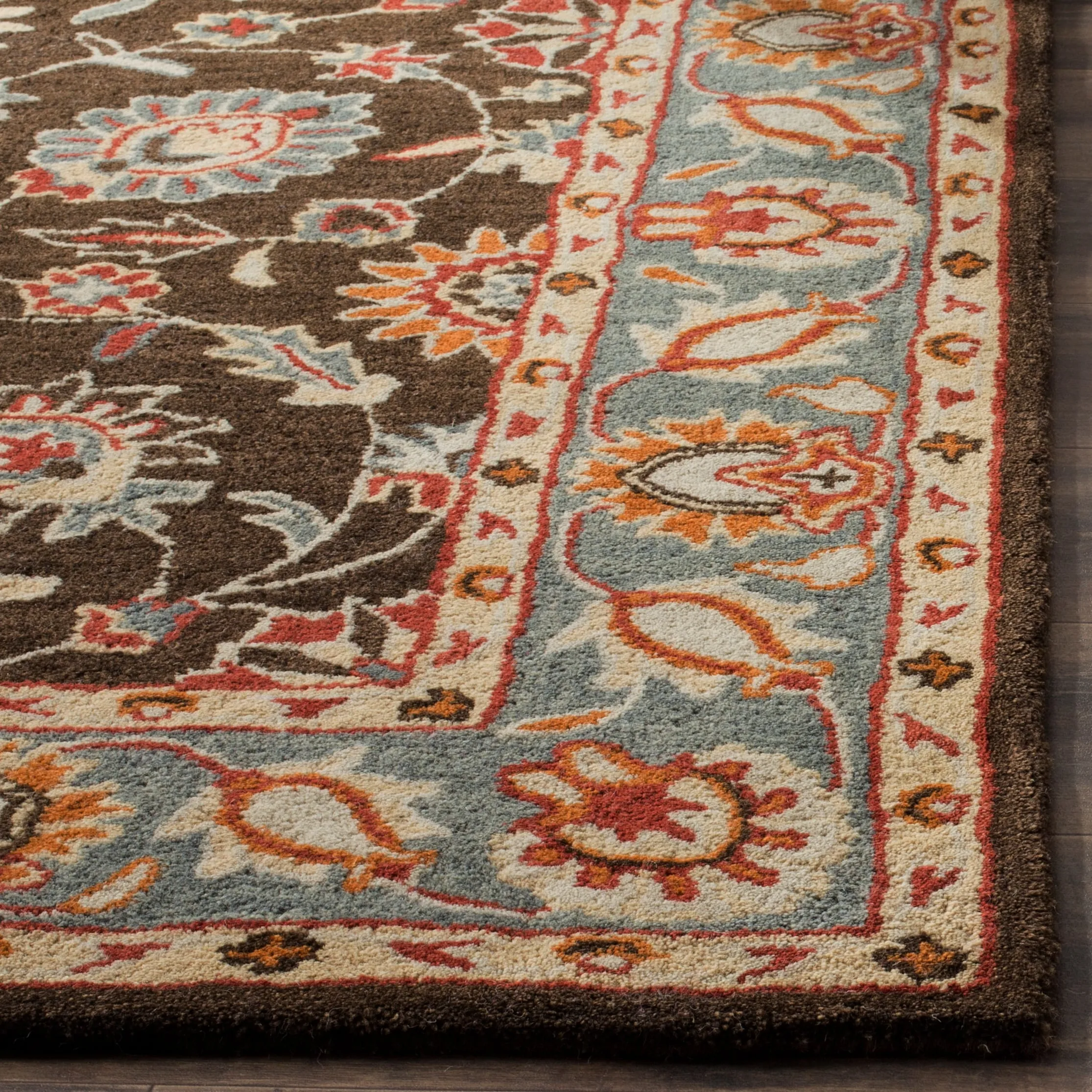 SAFAVIEH Handmade Heritage Amazonia Traditional Oriental Wool Rug