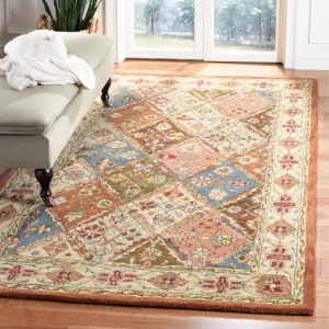 SAFAVIEH Handmade Heritage Chiseko Traditional Oriental Wool Rug