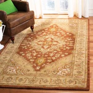 SAFAVIEH Handmade Heritage Foliage Traditional Oriental Wool Rug