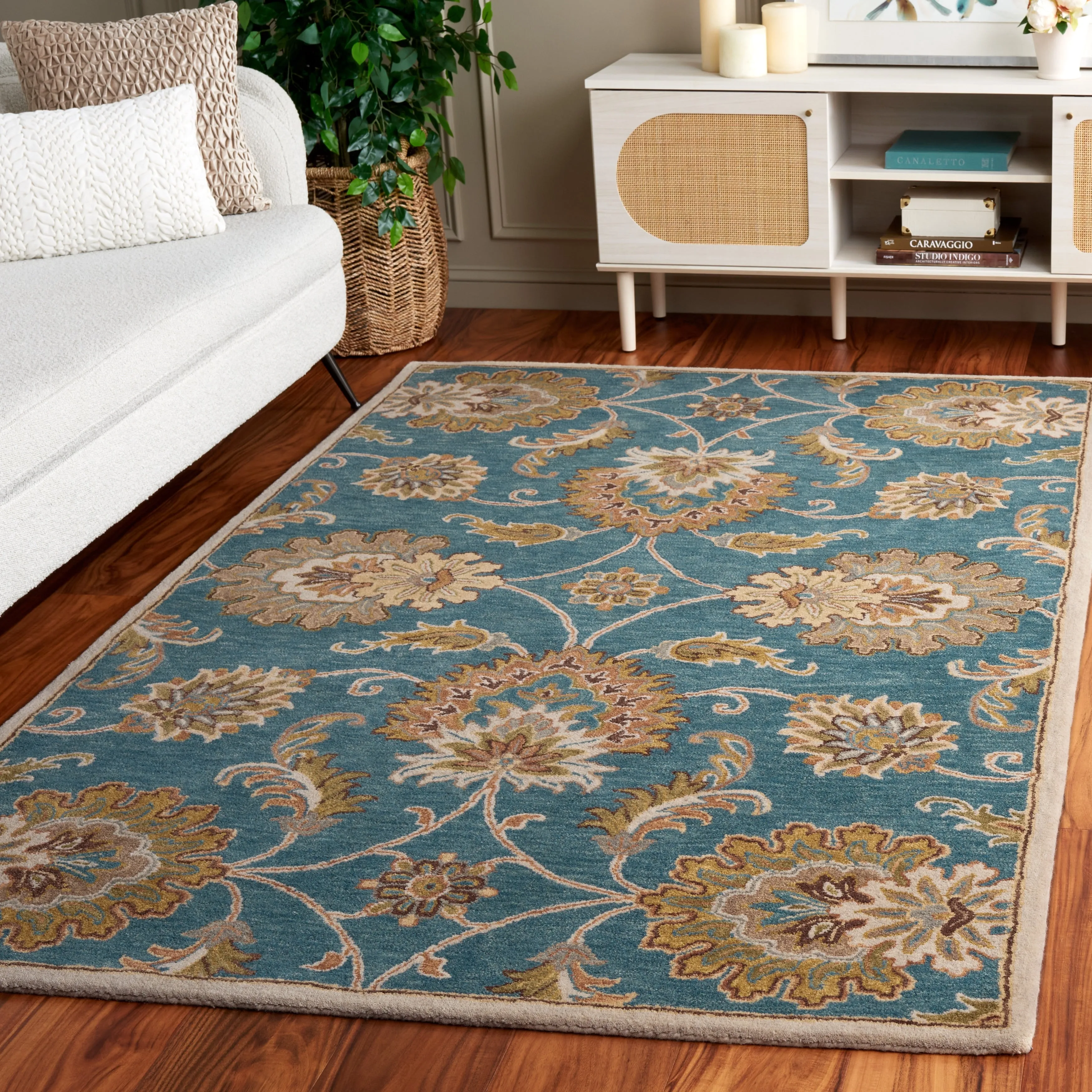 SAFAVIEH Handmade Heritage Party Time Traditional Wool Rug