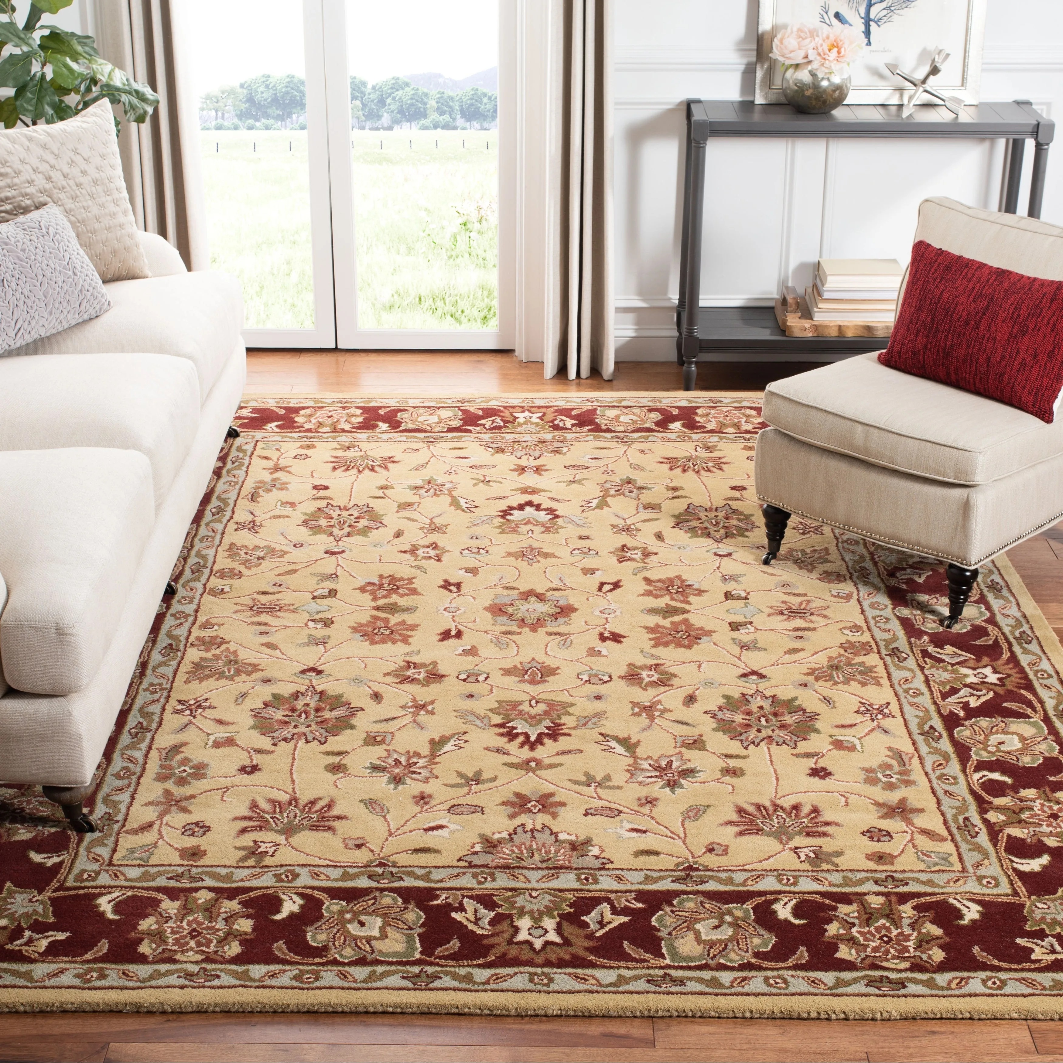 SAFAVIEH Handmade Heritage Rosamond Traditional Oriental Wool Rug