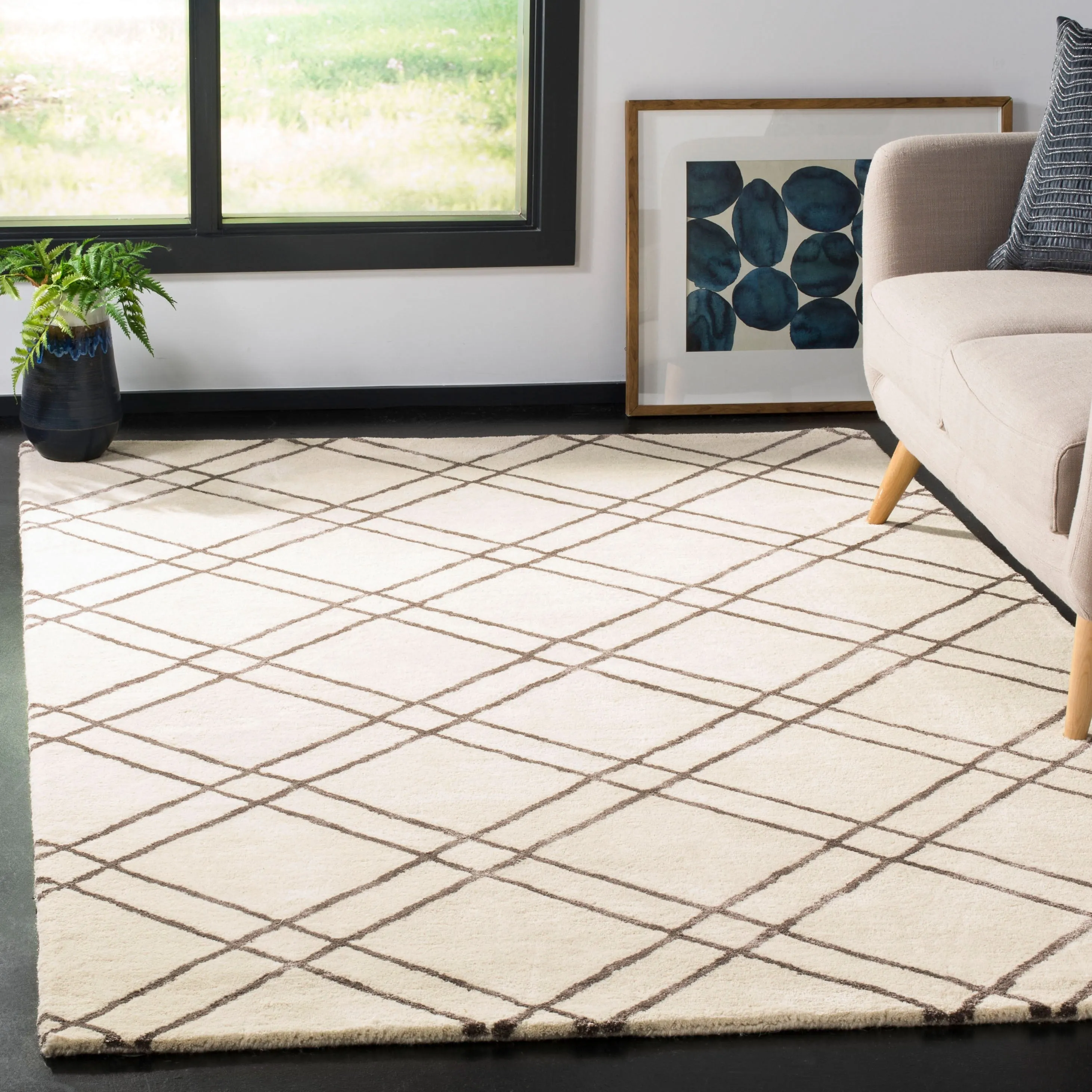 SAFAVIEH Handmade Himalaya Beadwork Modern Wool Rug