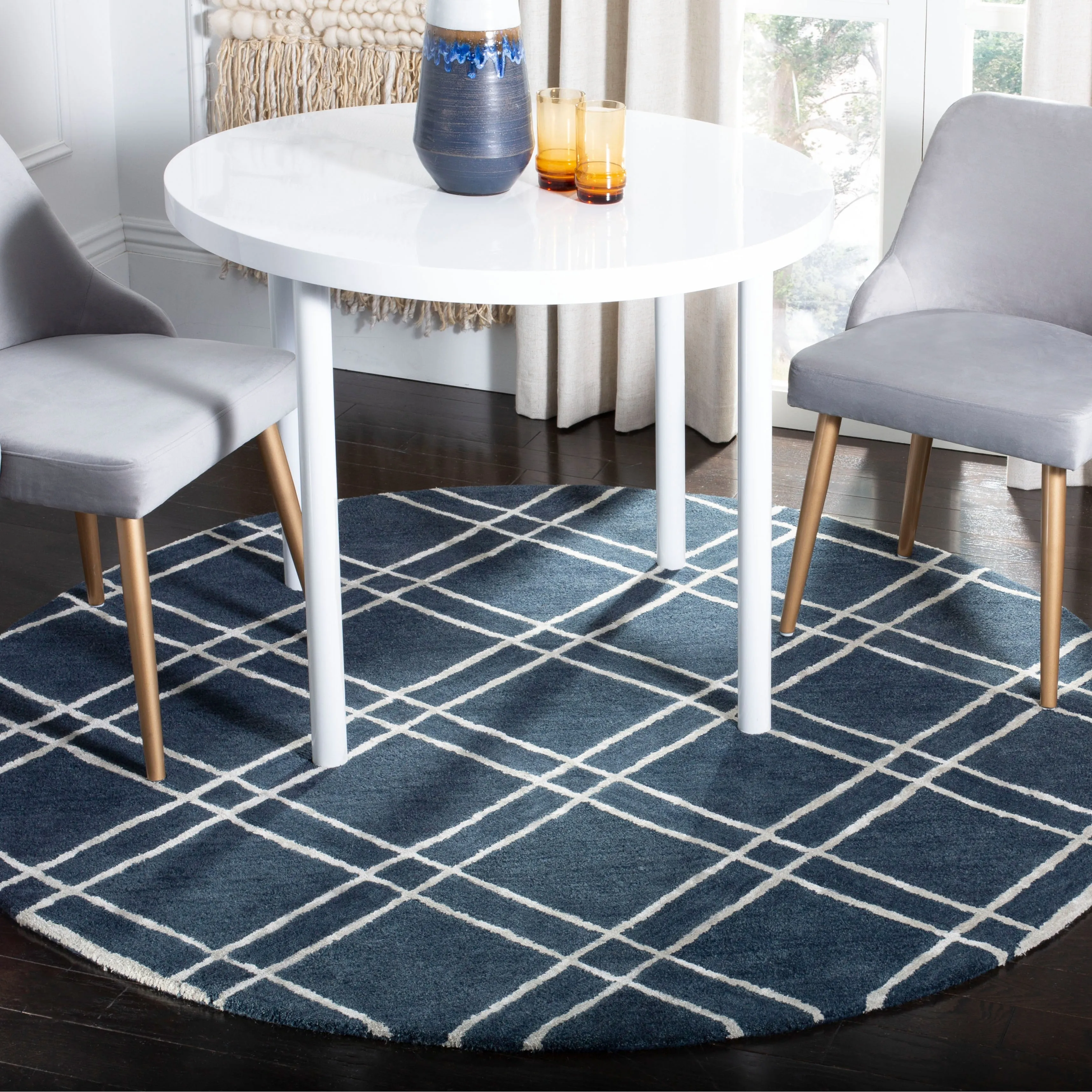SAFAVIEH Handmade Himalaya Beadwork Modern Wool Rug