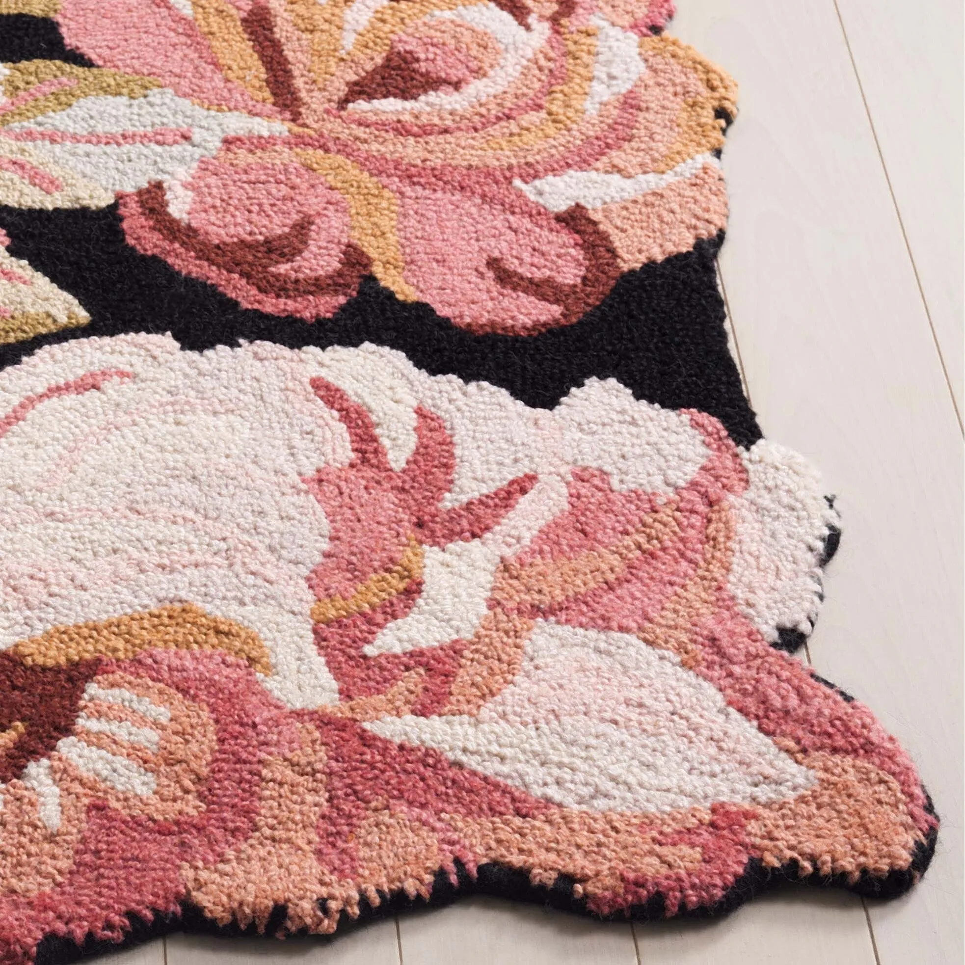 SAFAVIEH Handmade Jardin Betta Country Wool Rug