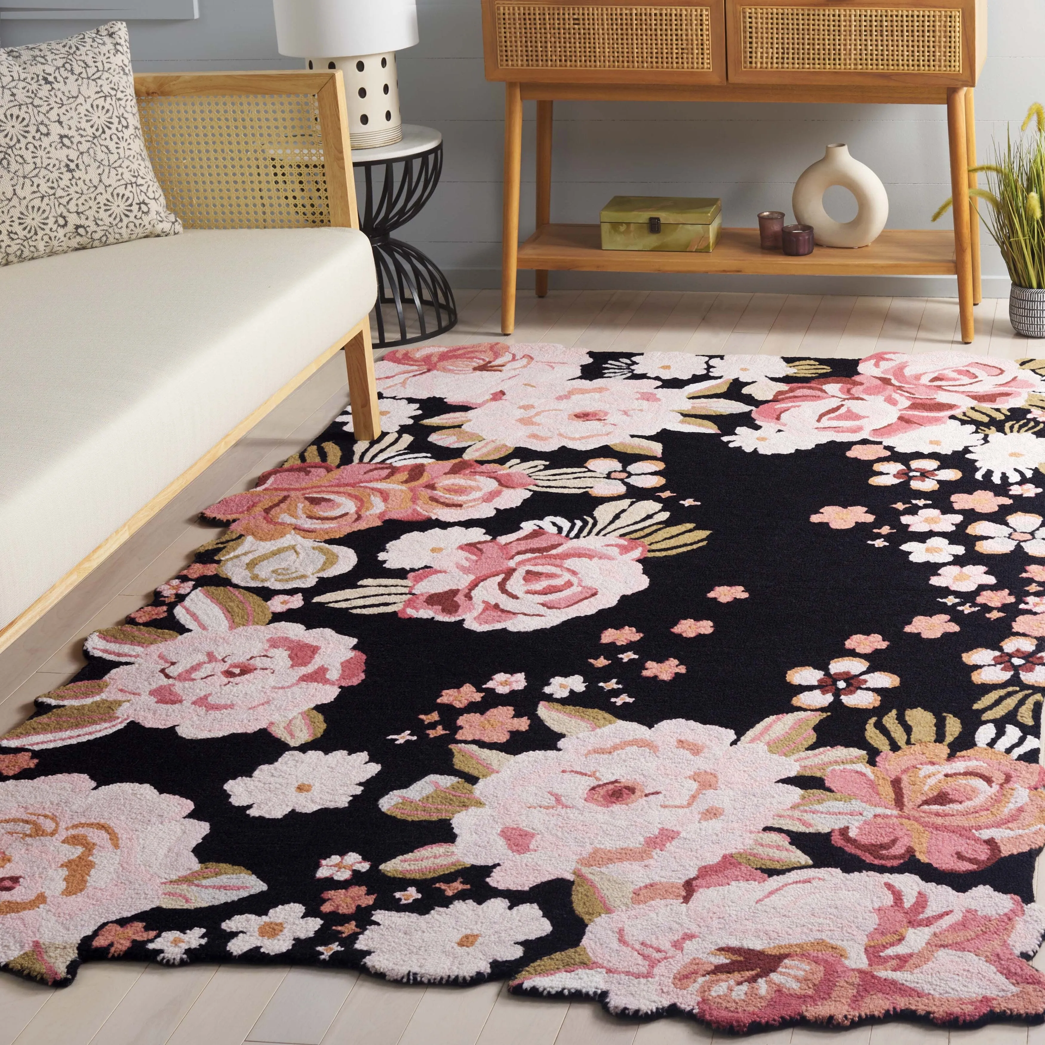 SAFAVIEH Handmade Jardin Betta Country Wool Rug