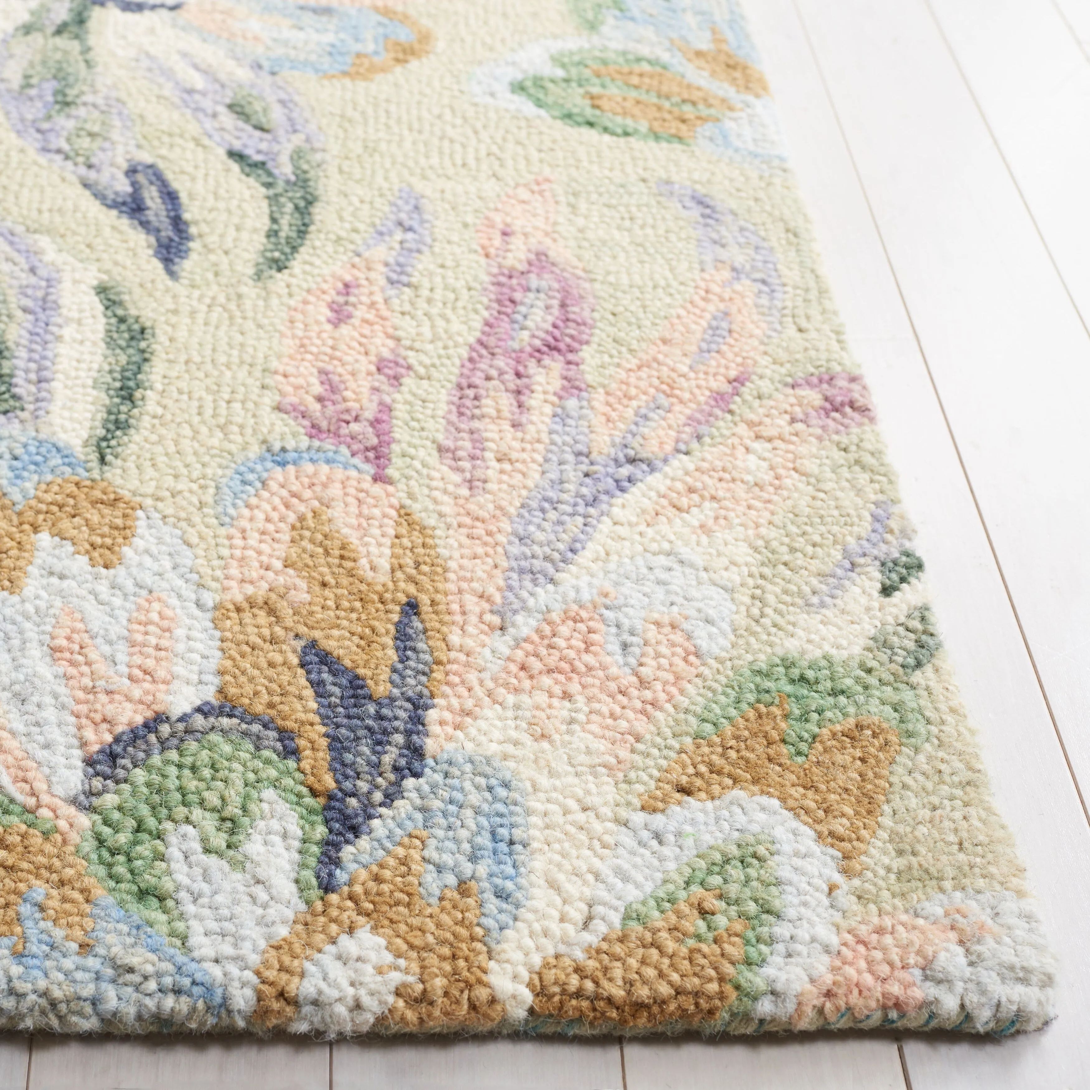 SAFAVIEH Handmade Jardin Evamarie Floral Wool Rug