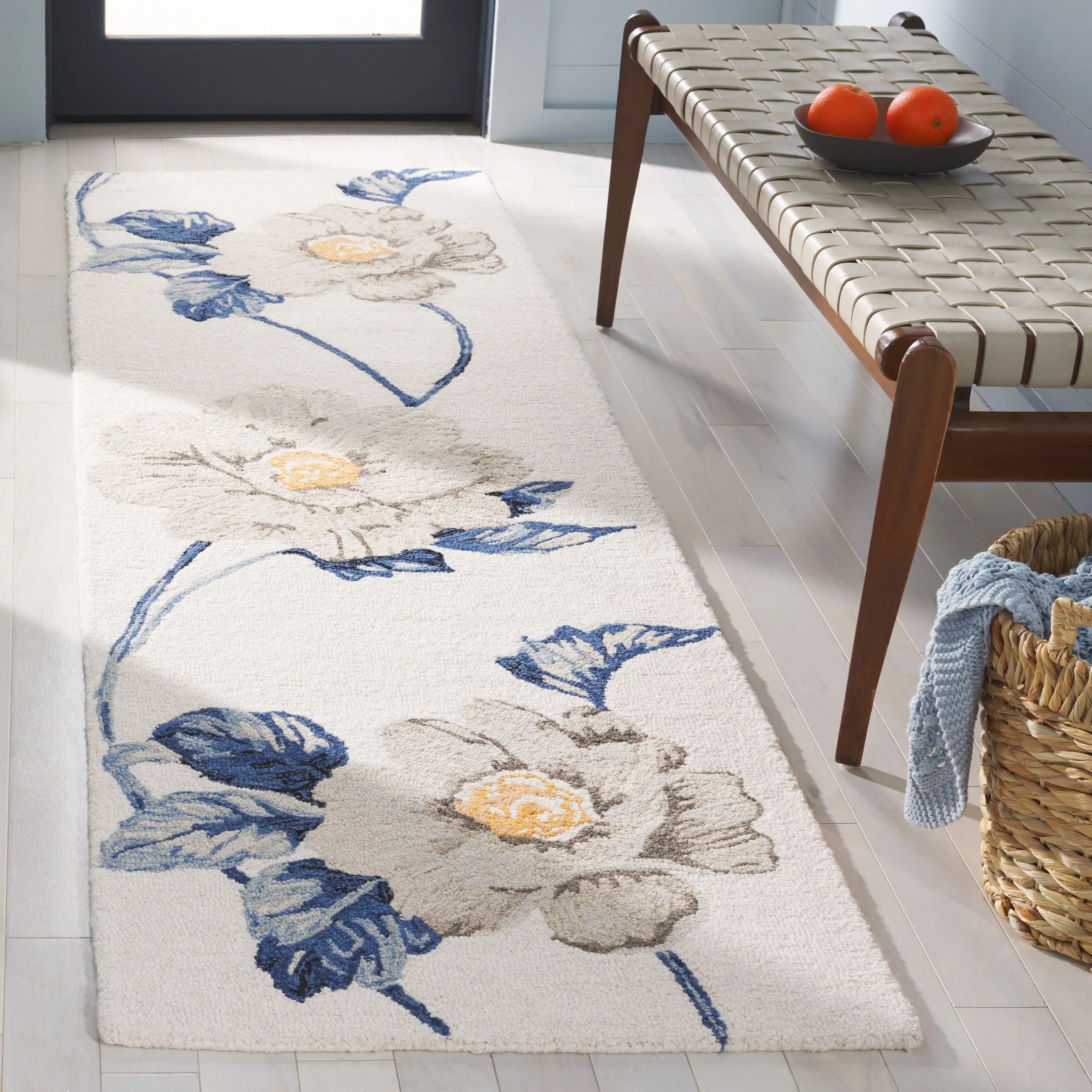 SAFAVIEH Handmade Jardin Garnette Country Wool Rug