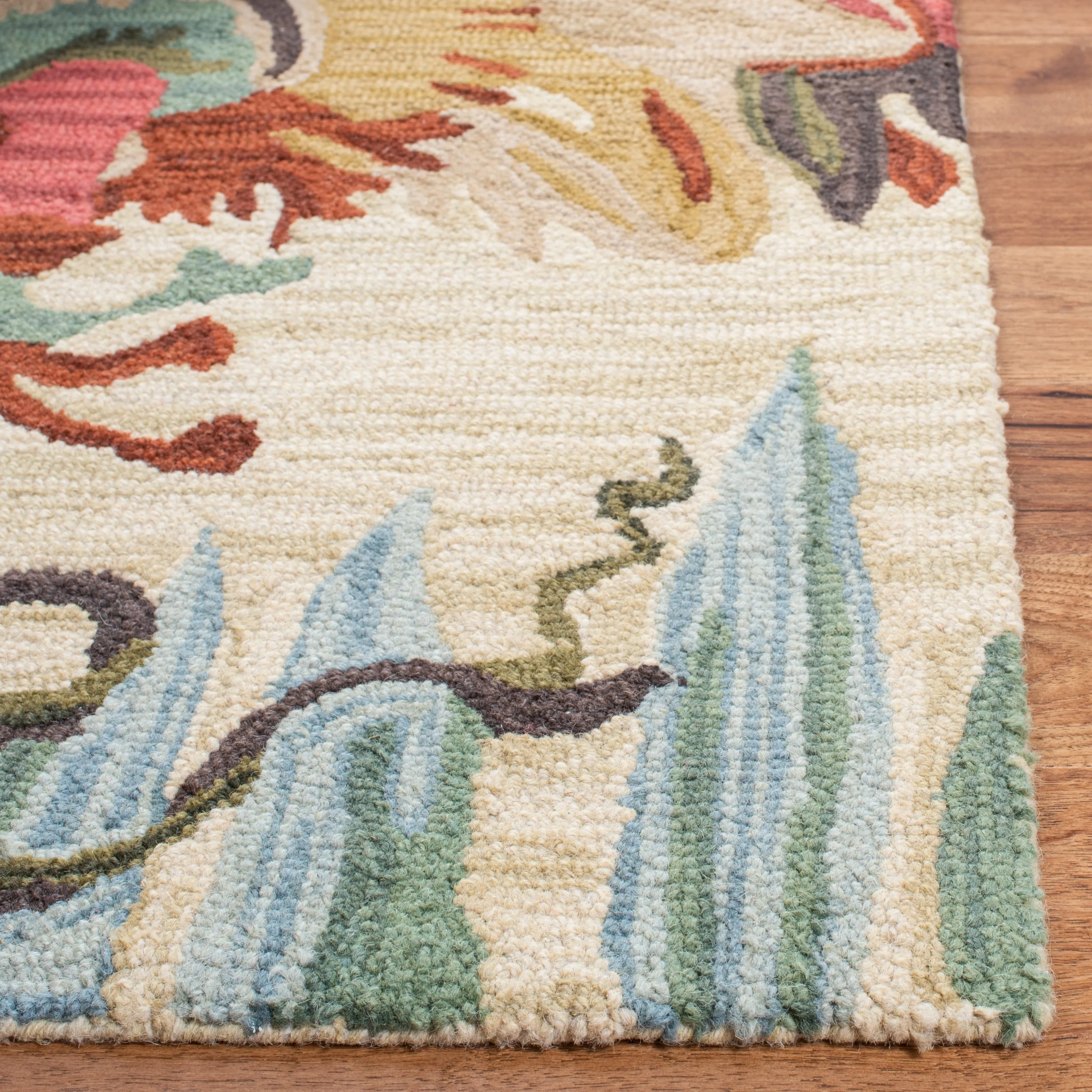 SAFAVIEH Handmade Jardin Kristell Country Floral Wool Rug