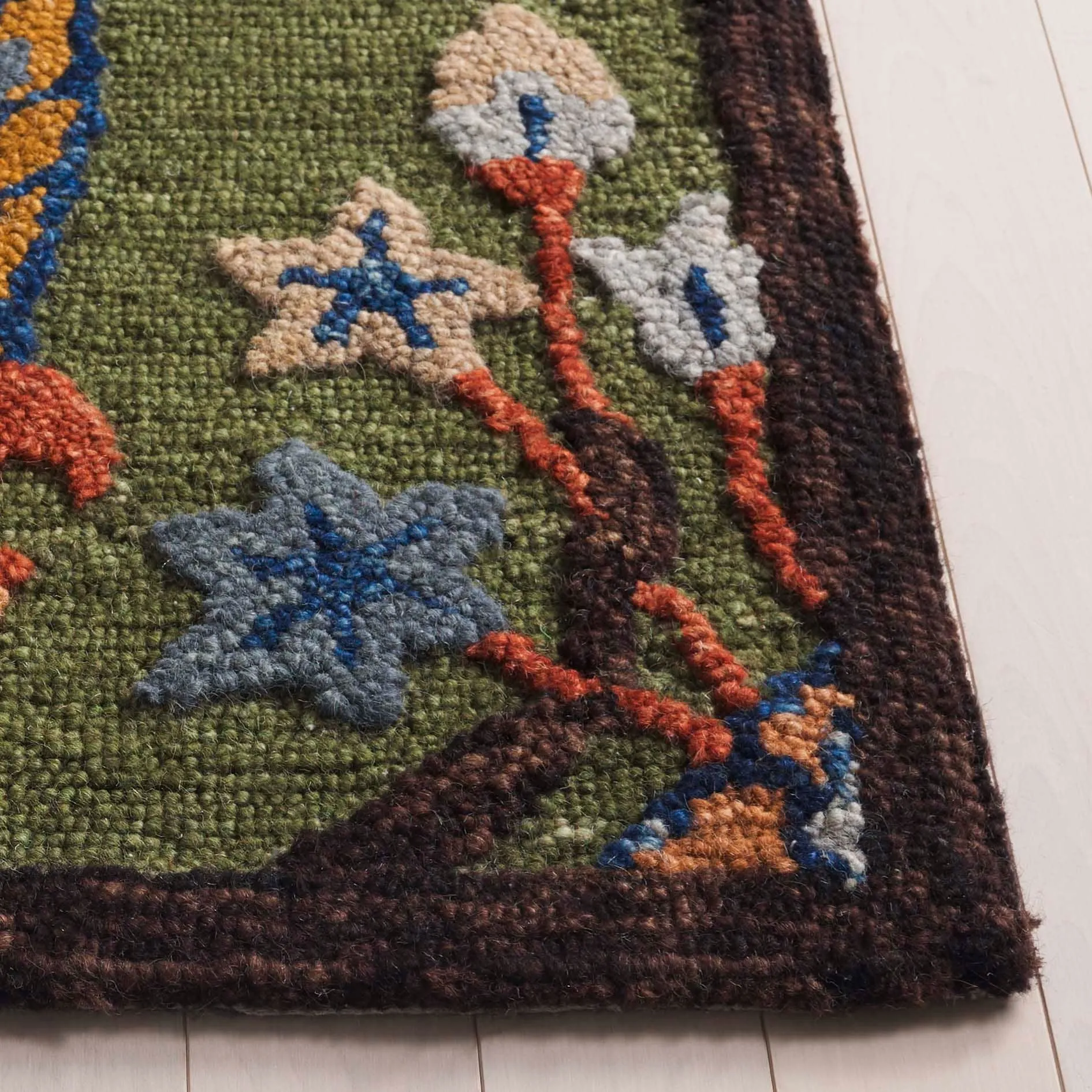 SAFAVIEH Handmade Jardin Rusa Country Floral Wool Rug