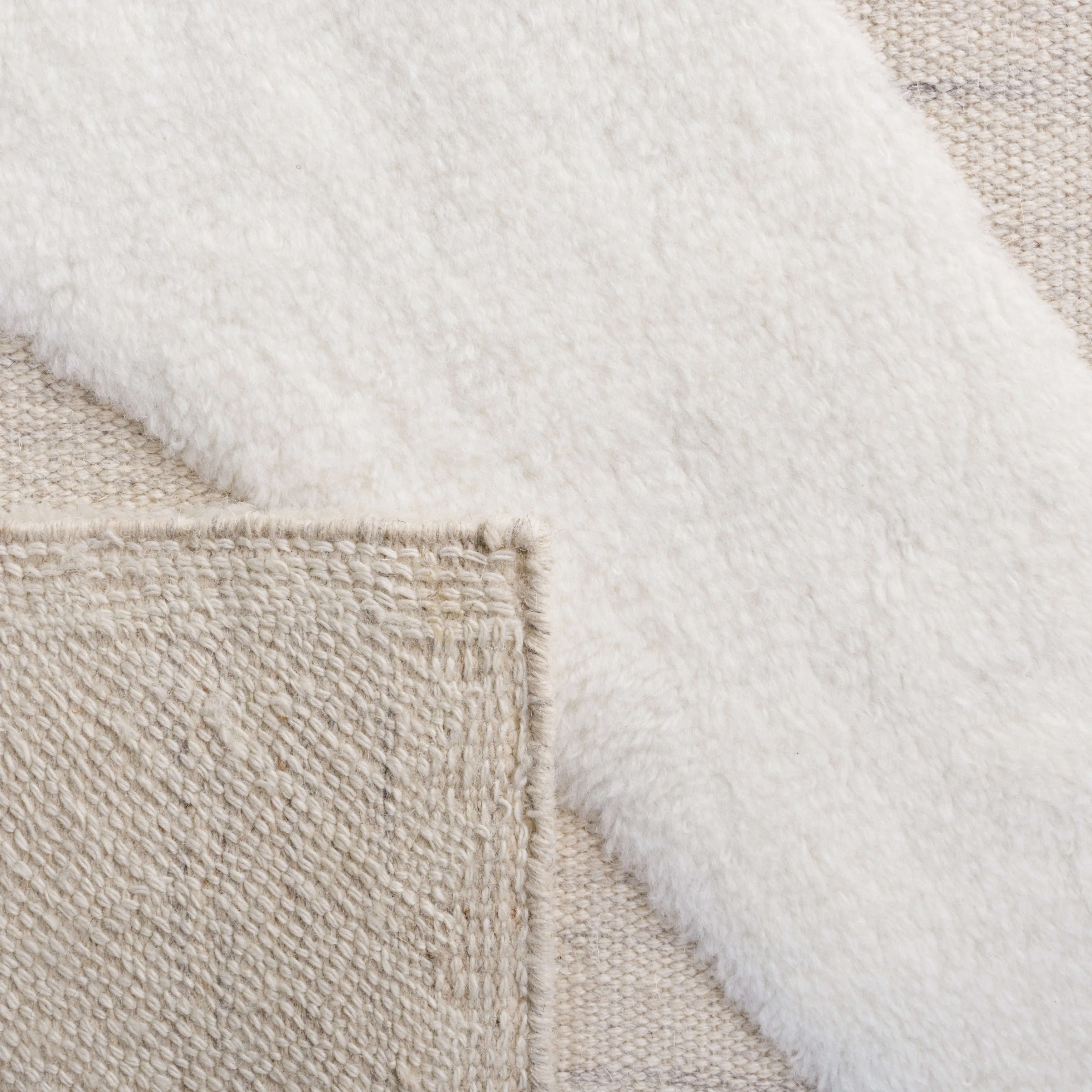 SAFAVIEH Handmade Manhattan Dimitriya Modern Wool Rug