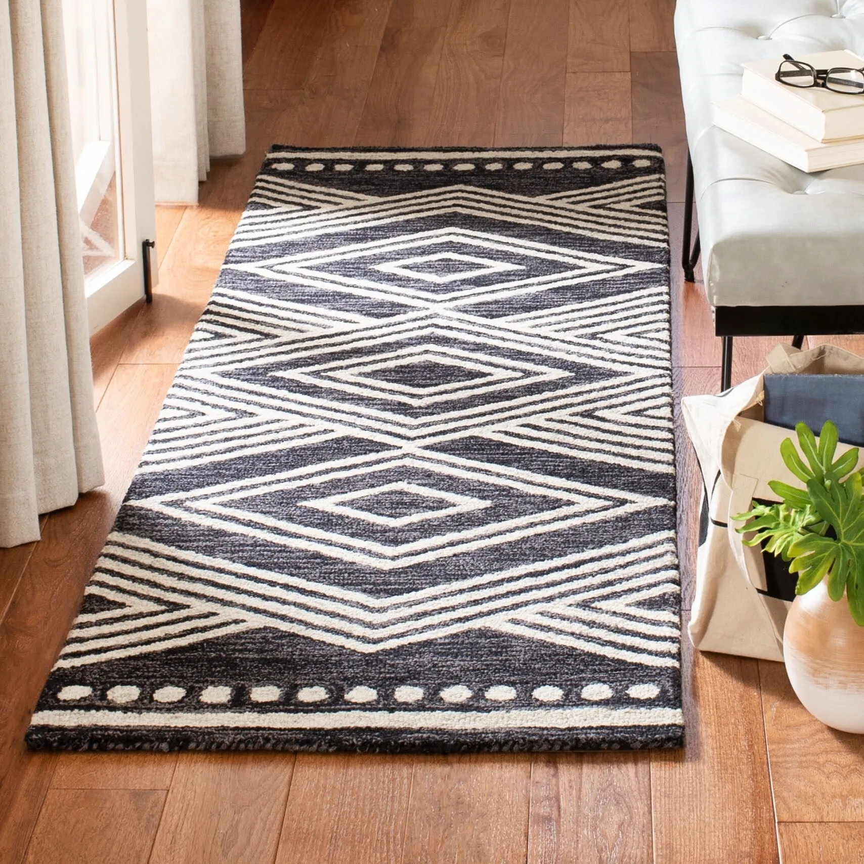 SAFAVIEH Handmade Micro-Loop Gudula Moroccan Wool Rug