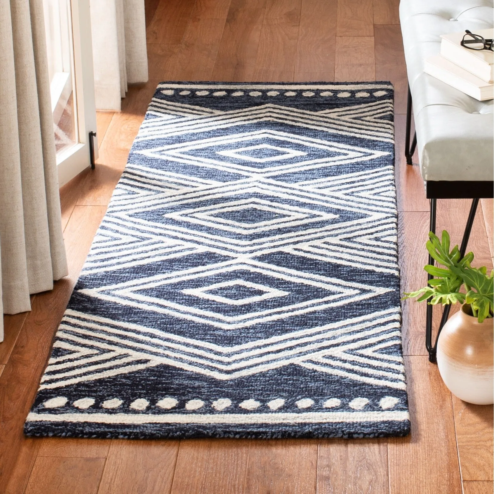SAFAVIEH Handmade Micro-Loop Gudula Moroccan Wool Rug