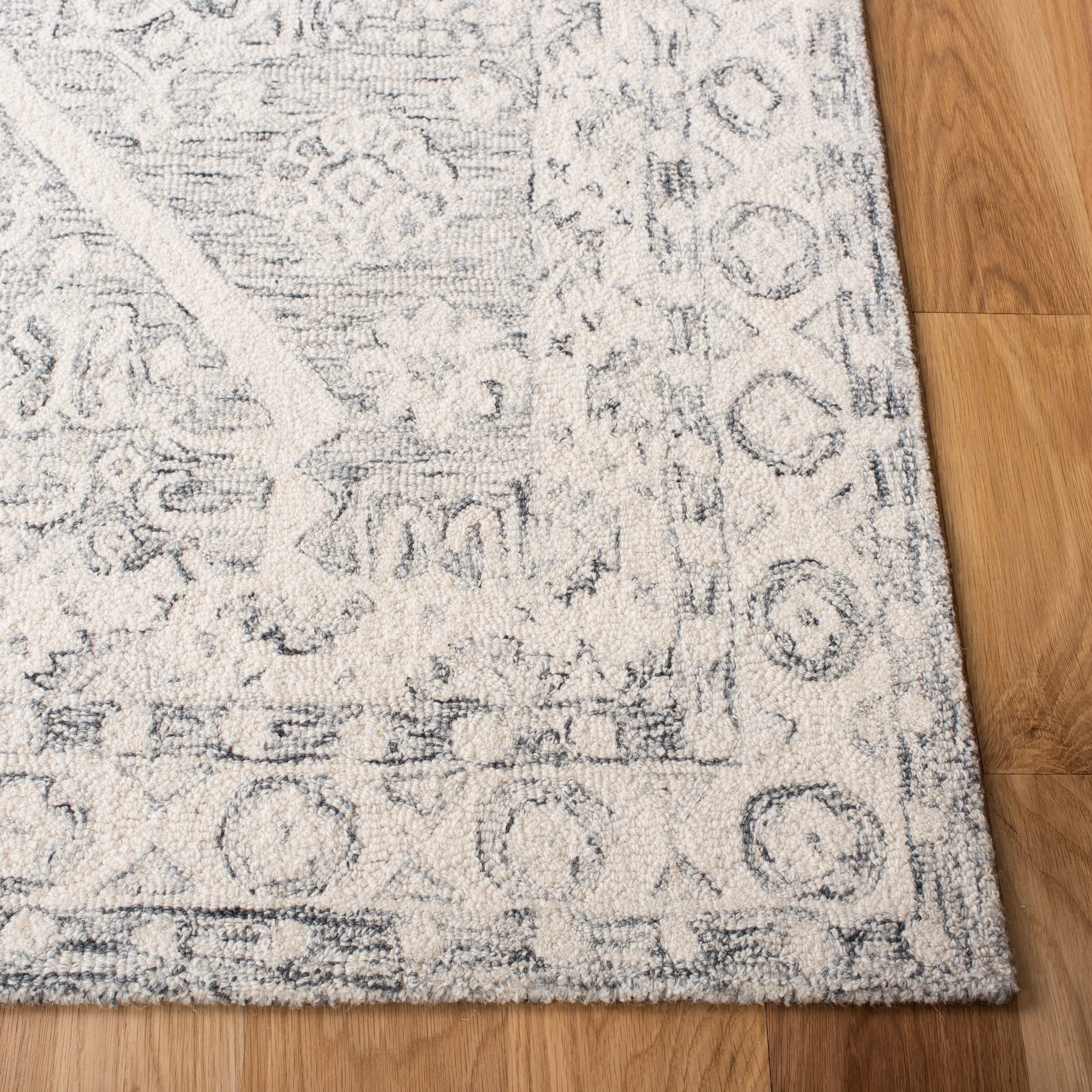 SAFAVIEH Handmade Micro-Loop Sunitha Transitional Wool Rug