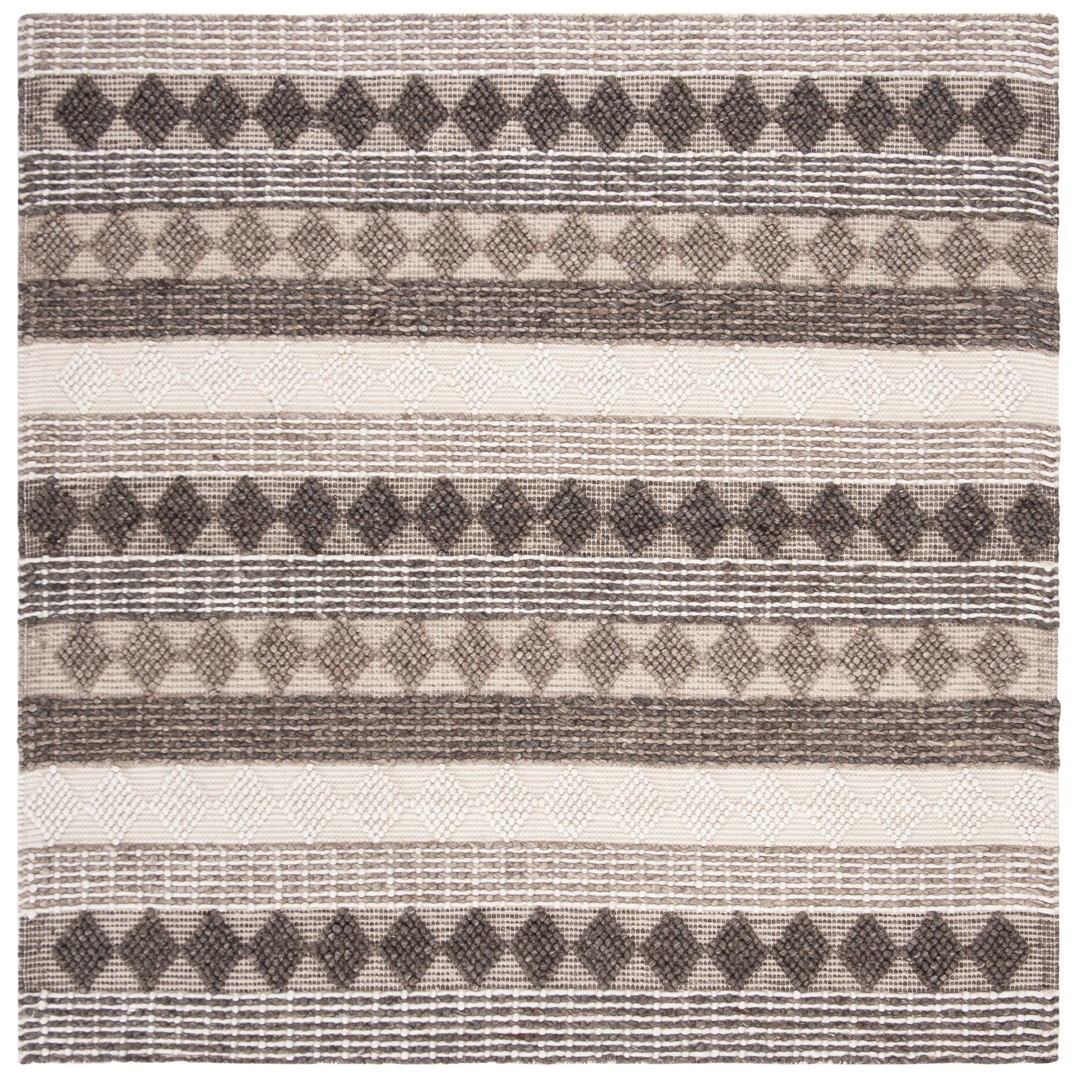 SAFAVIEH Handmade Natura Custodia Wool Rug