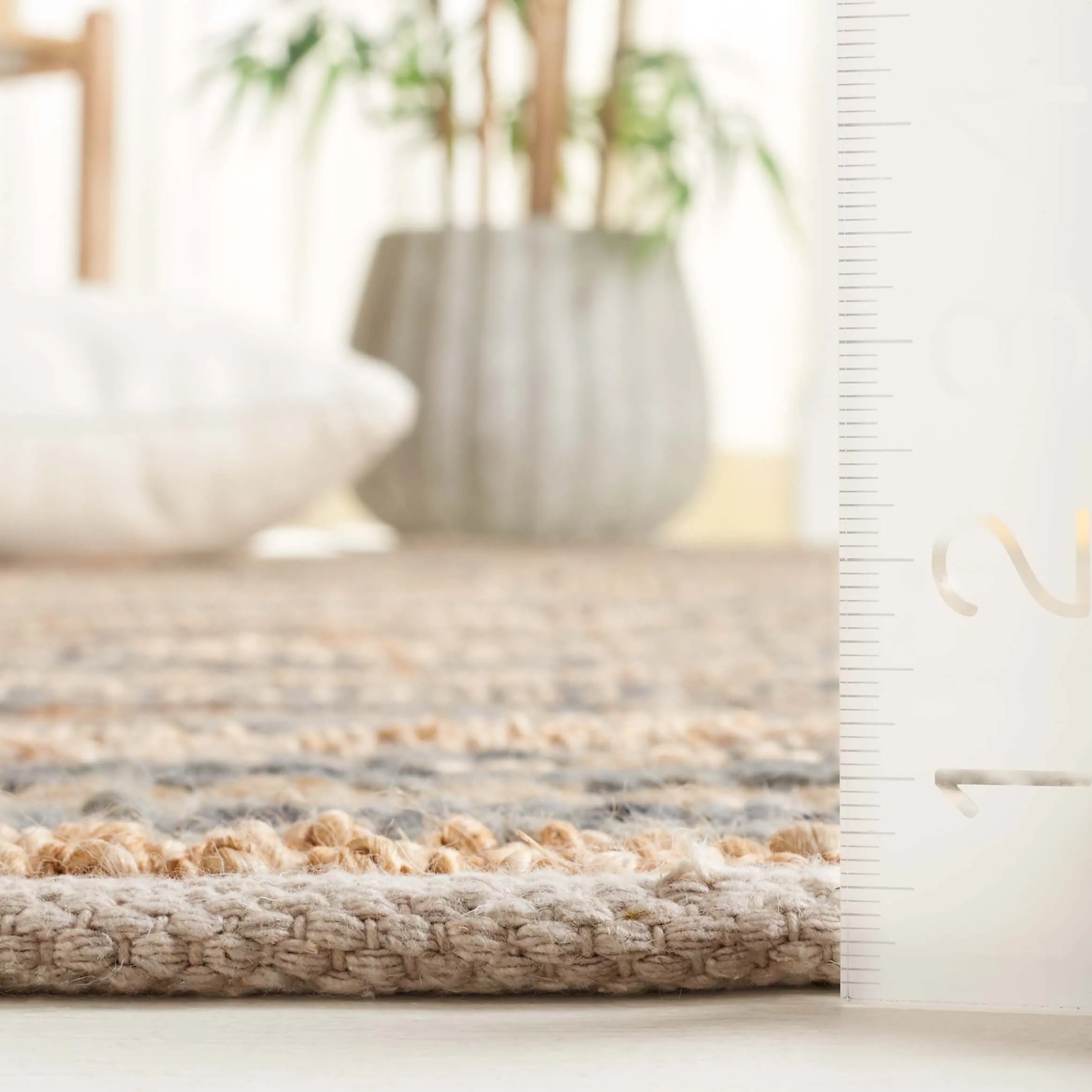 SAFAVIEH Handmade Natura Erella Transitional Wool Rug