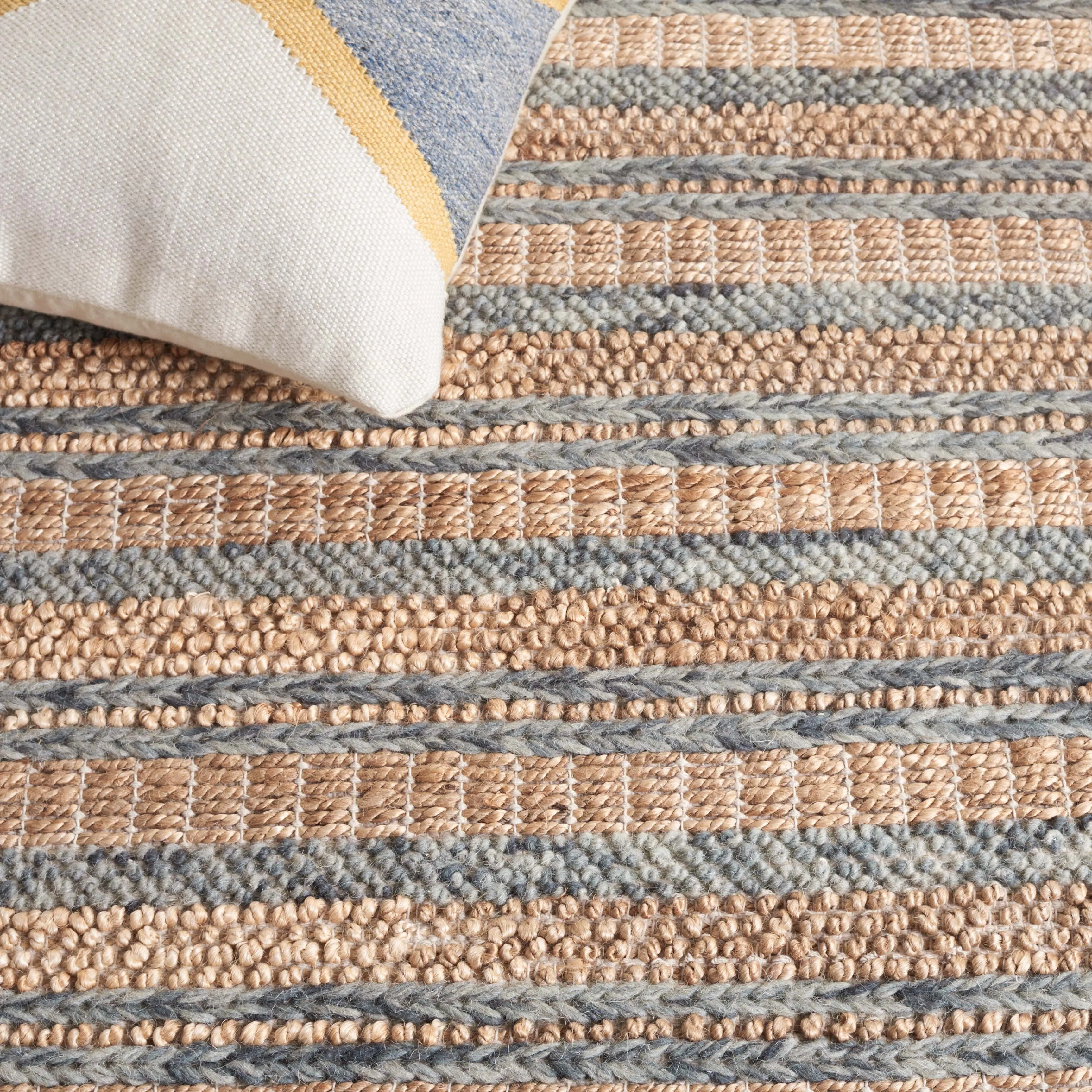 SAFAVIEH Handmade Natura Erella Transitional Wool Rug