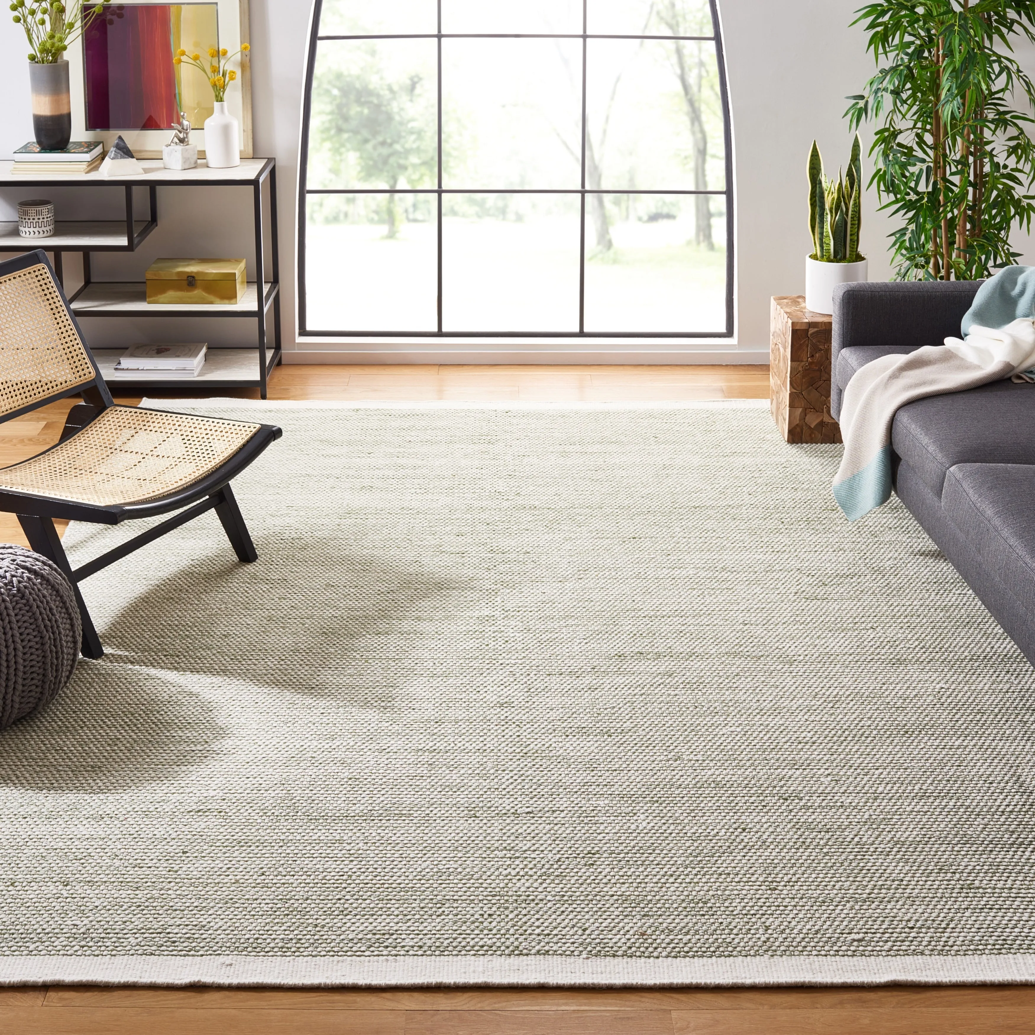 SAFAVIEH Handmade Natura Ludmila Farmhouse Wool Rug