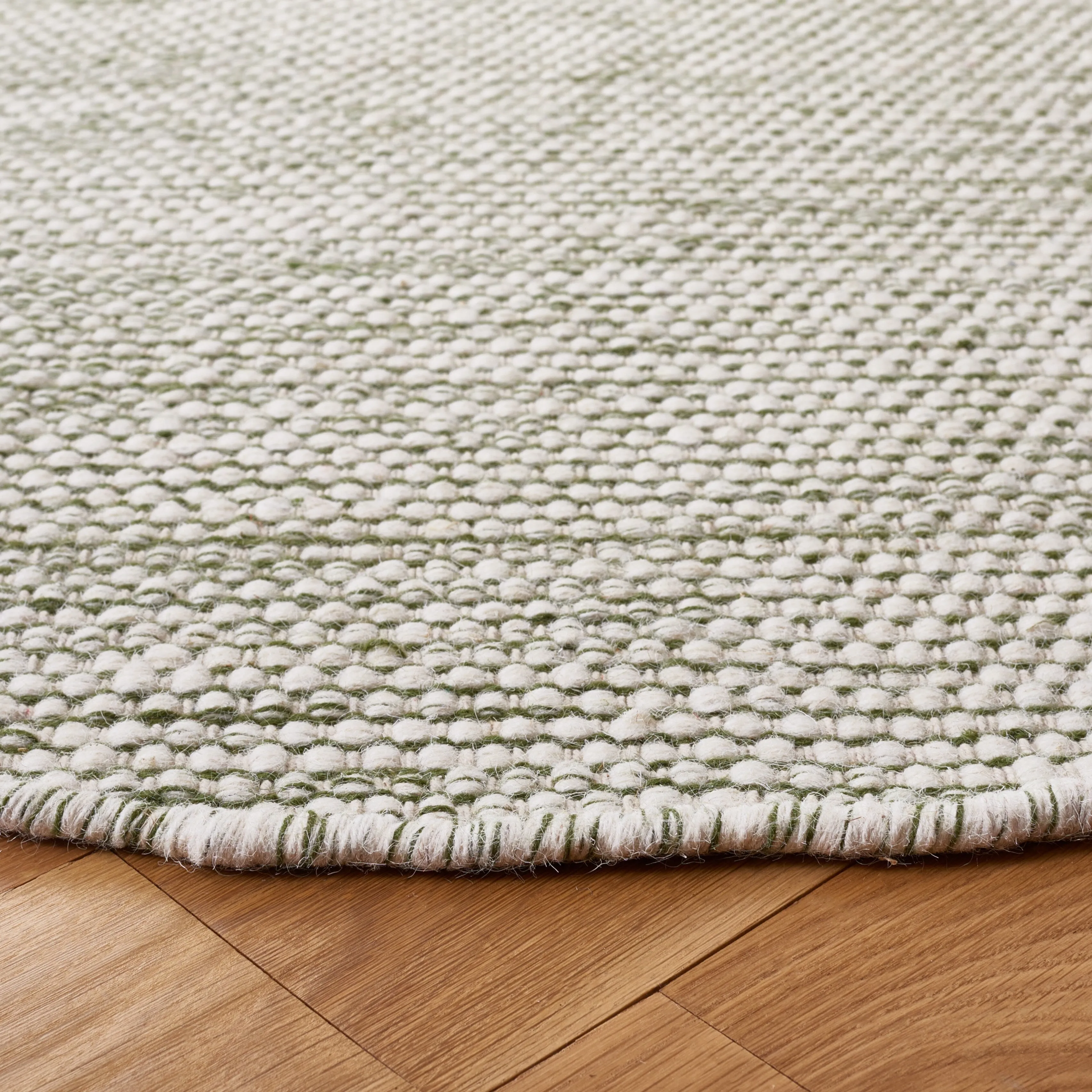 SAFAVIEH Handmade Natura Ludmila Farmhouse Wool Rug