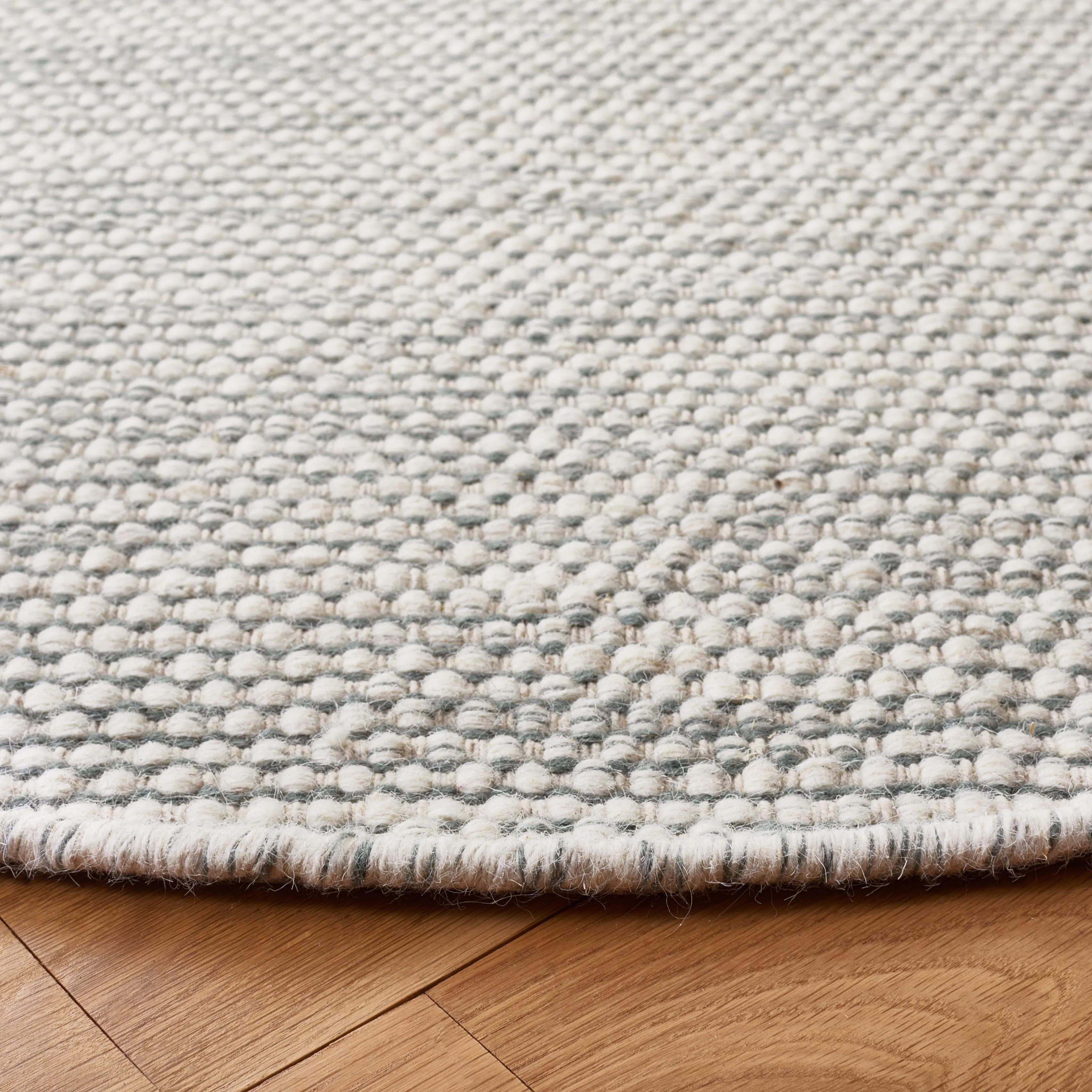 SAFAVIEH Handmade Natura Ludmila Farmhouse Wool Rug