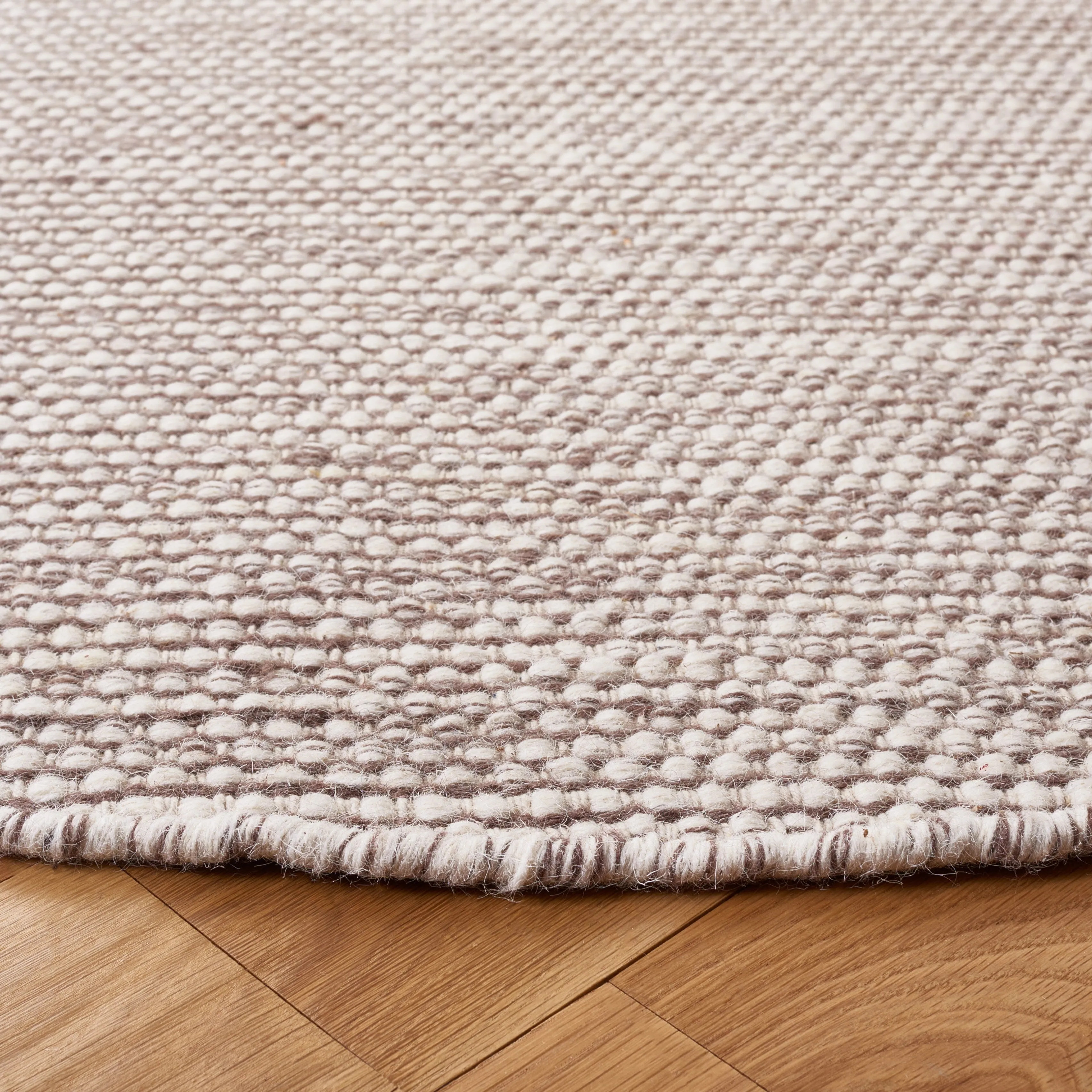 SAFAVIEH Handmade Natura Ludmila Farmhouse Wool Rug