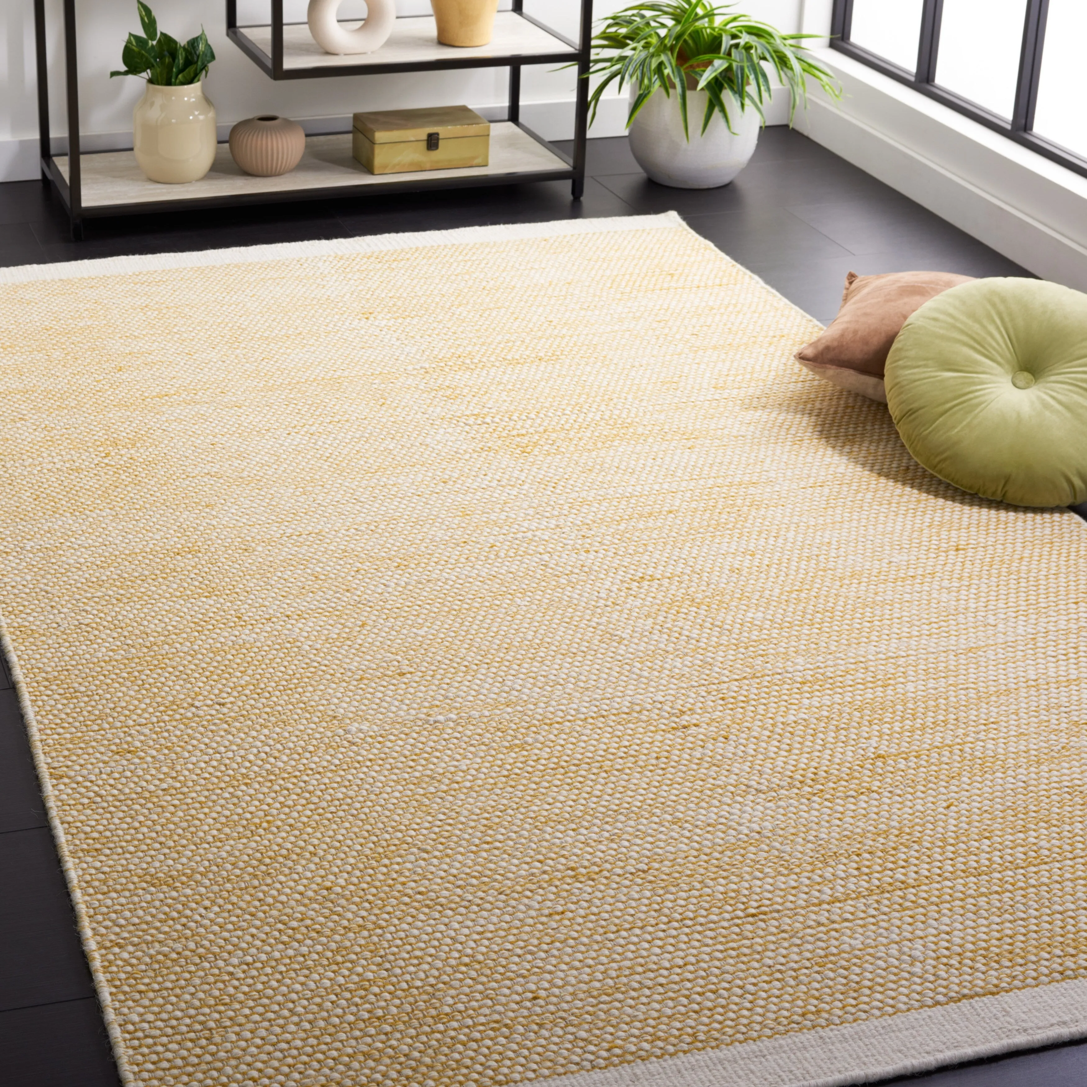 SAFAVIEH Handmade Natura Ludmila Farmhouse Wool Rug