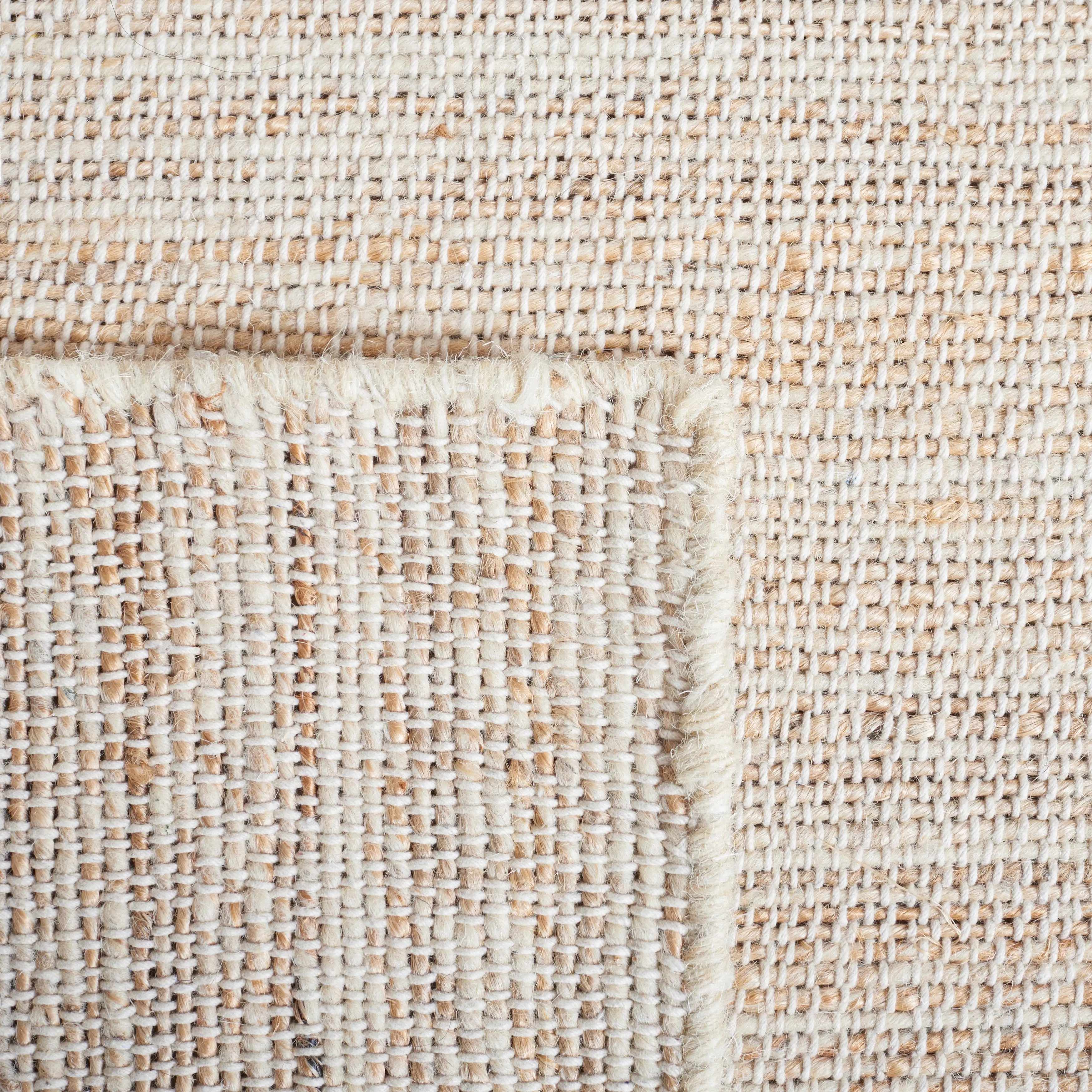 SAFAVIEH Handmade Natural Fiber Estefani Jute & Wool Rug