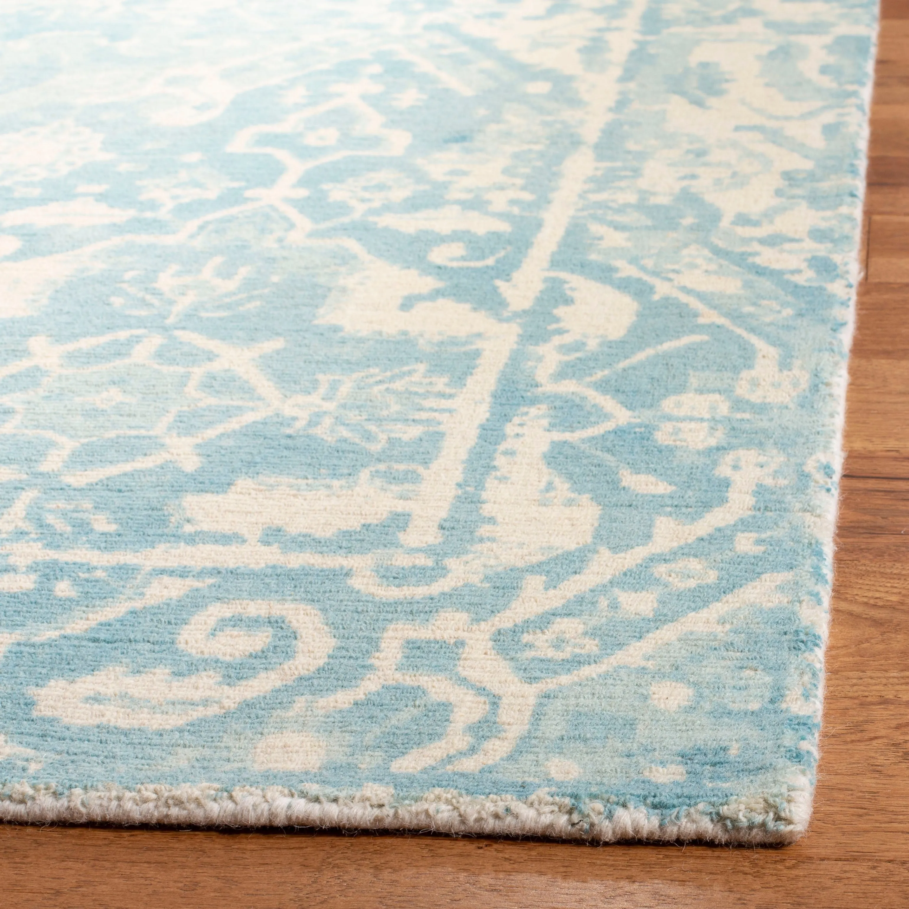 SAFAVIEH Handmade Restoration Vintage Boho Filareta Wool Rug