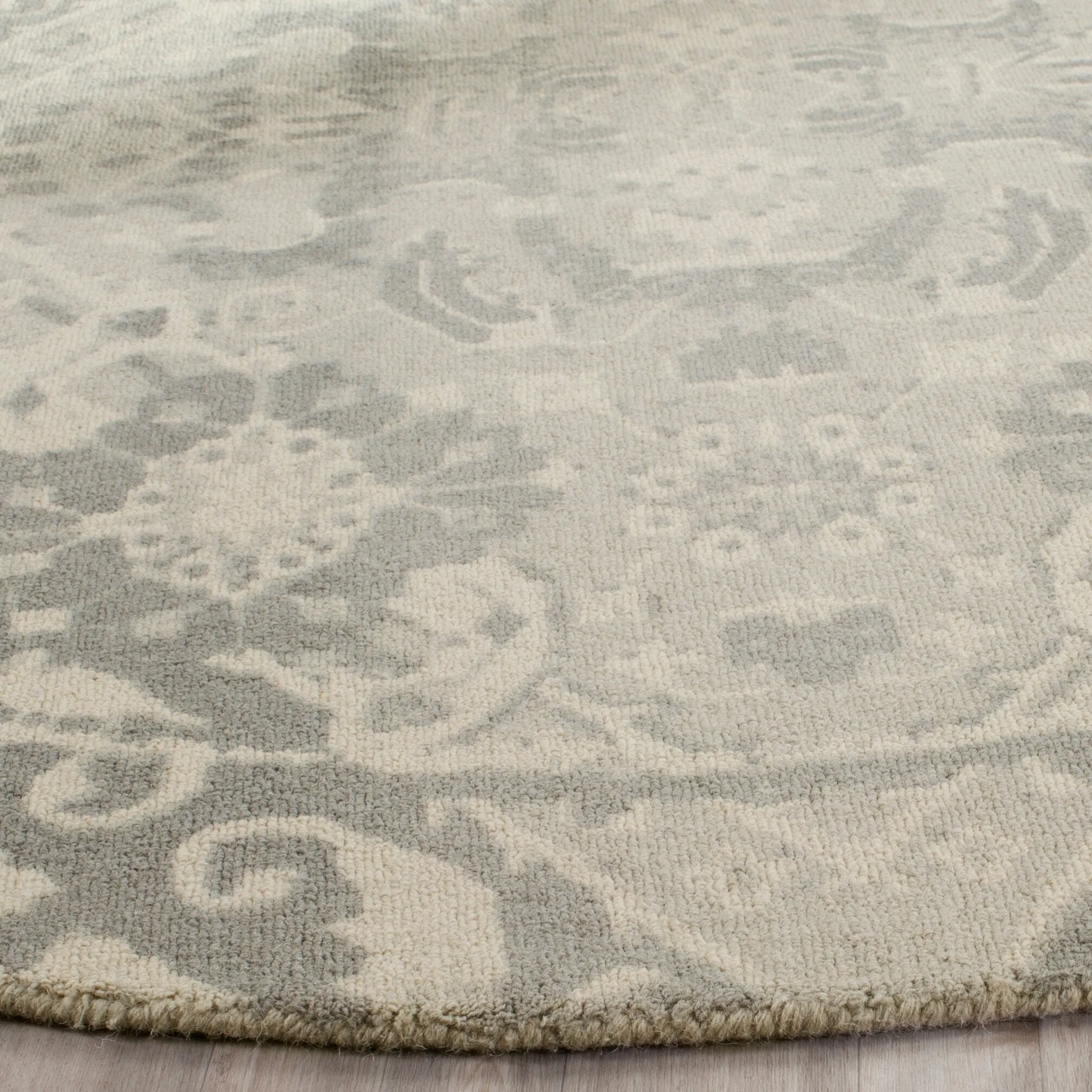 SAFAVIEH Handmade Restoration Vintage Boho Filareta Wool Rug