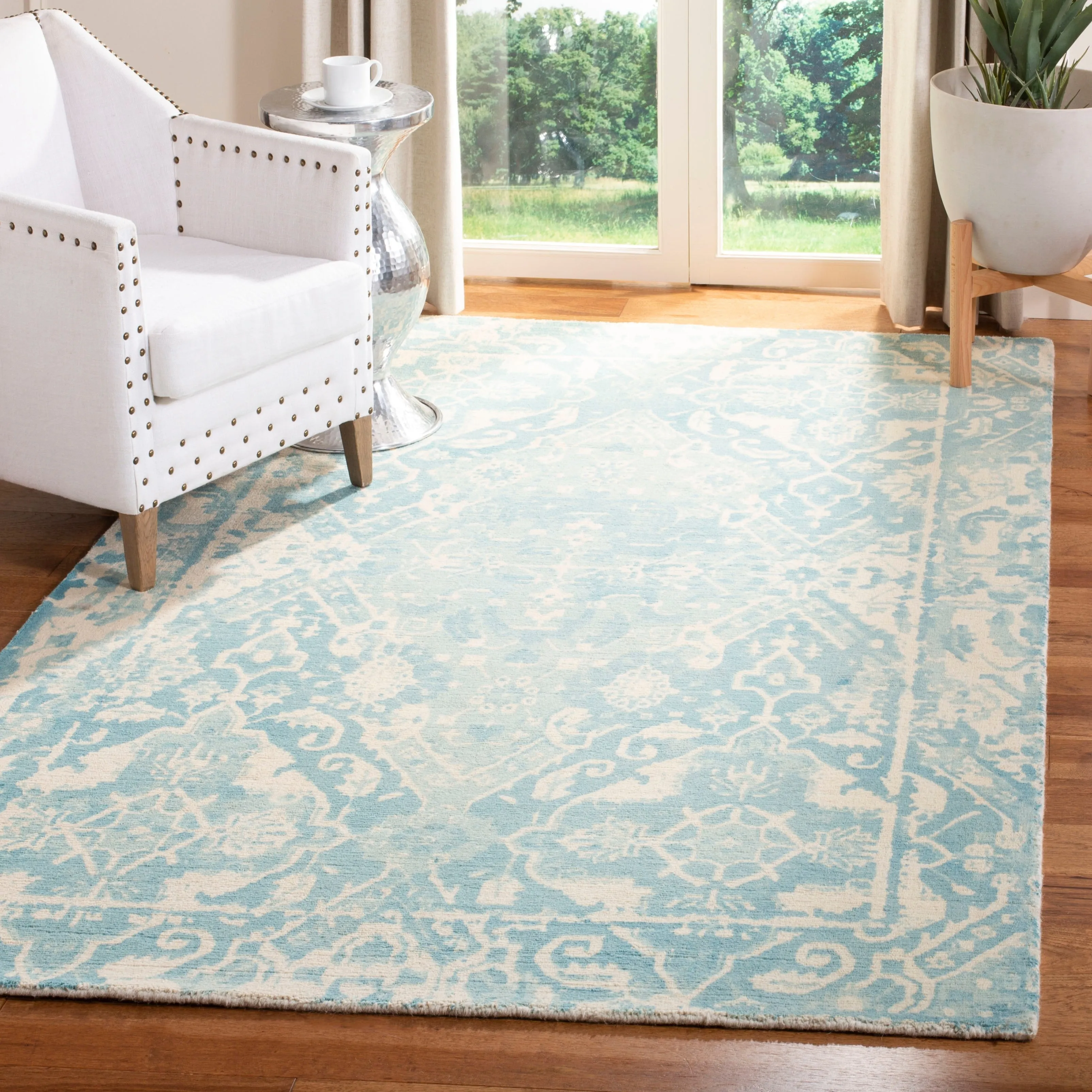 SAFAVIEH Handmade Restoration Vintage Boho Filareta Wool Rug