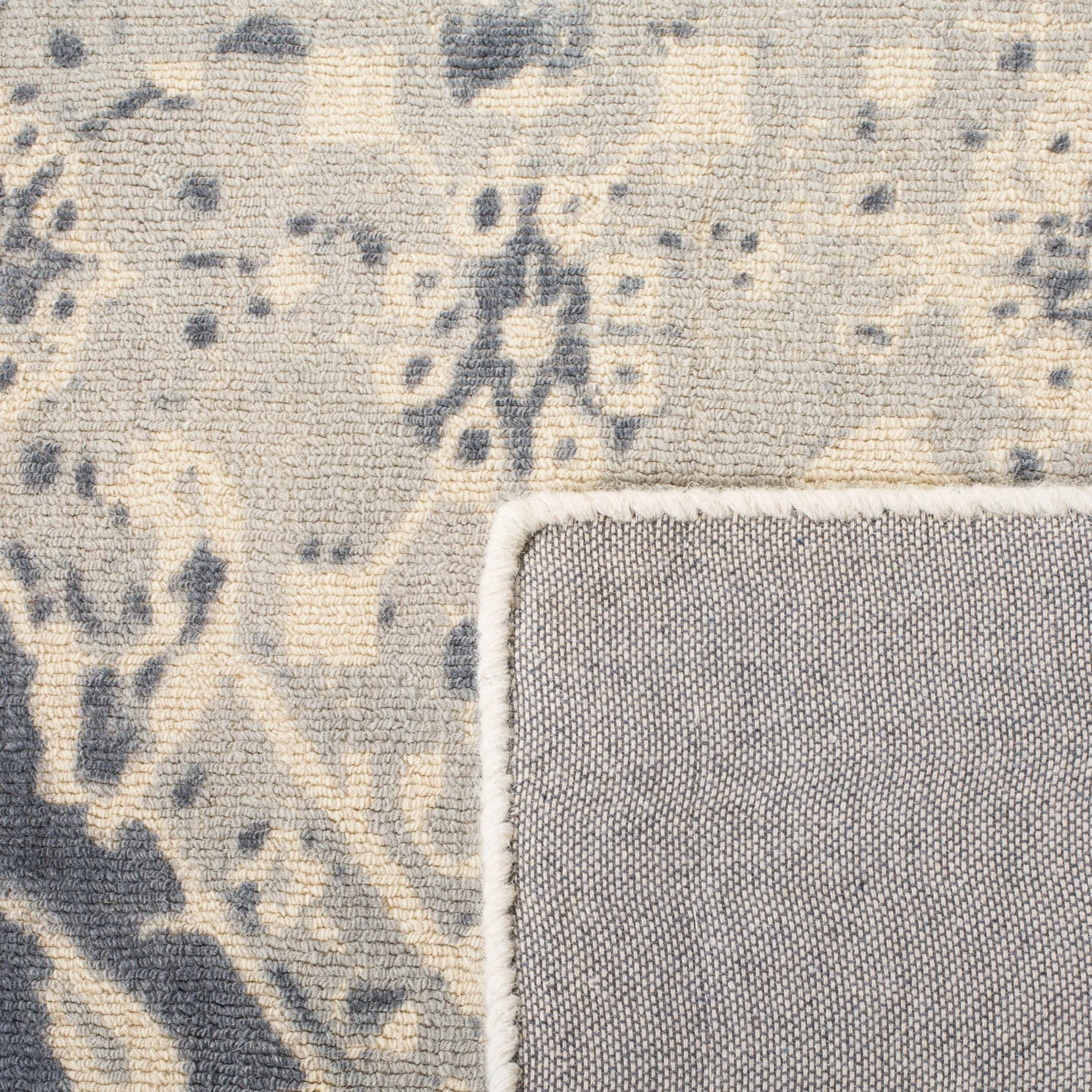 SAFAVIEH Handmade Restoration Vintage Boho Filareta Wool Rug