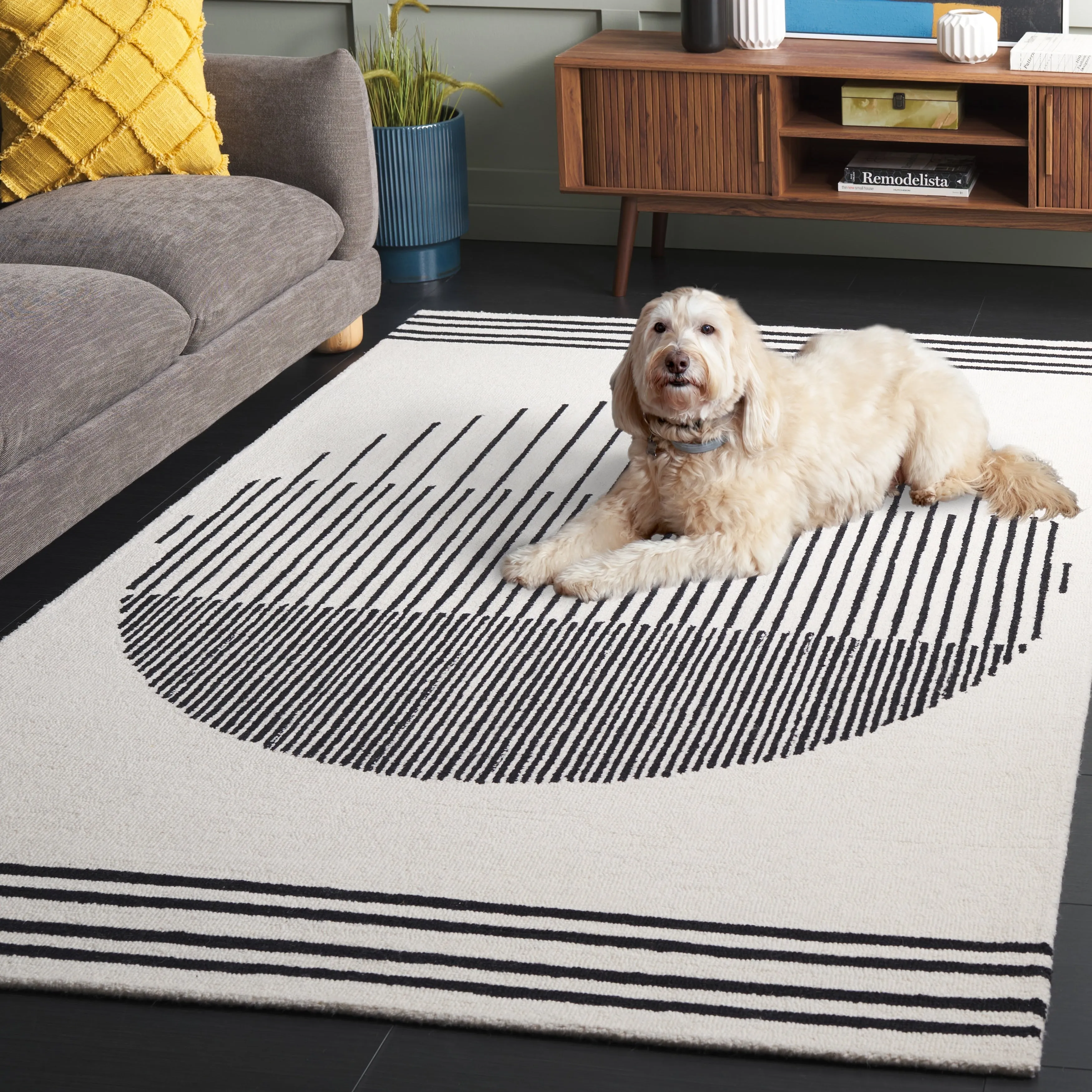 SAFAVIEH Handmade Rodeo Kanti Drive Mid-Century Modern Wool Rug