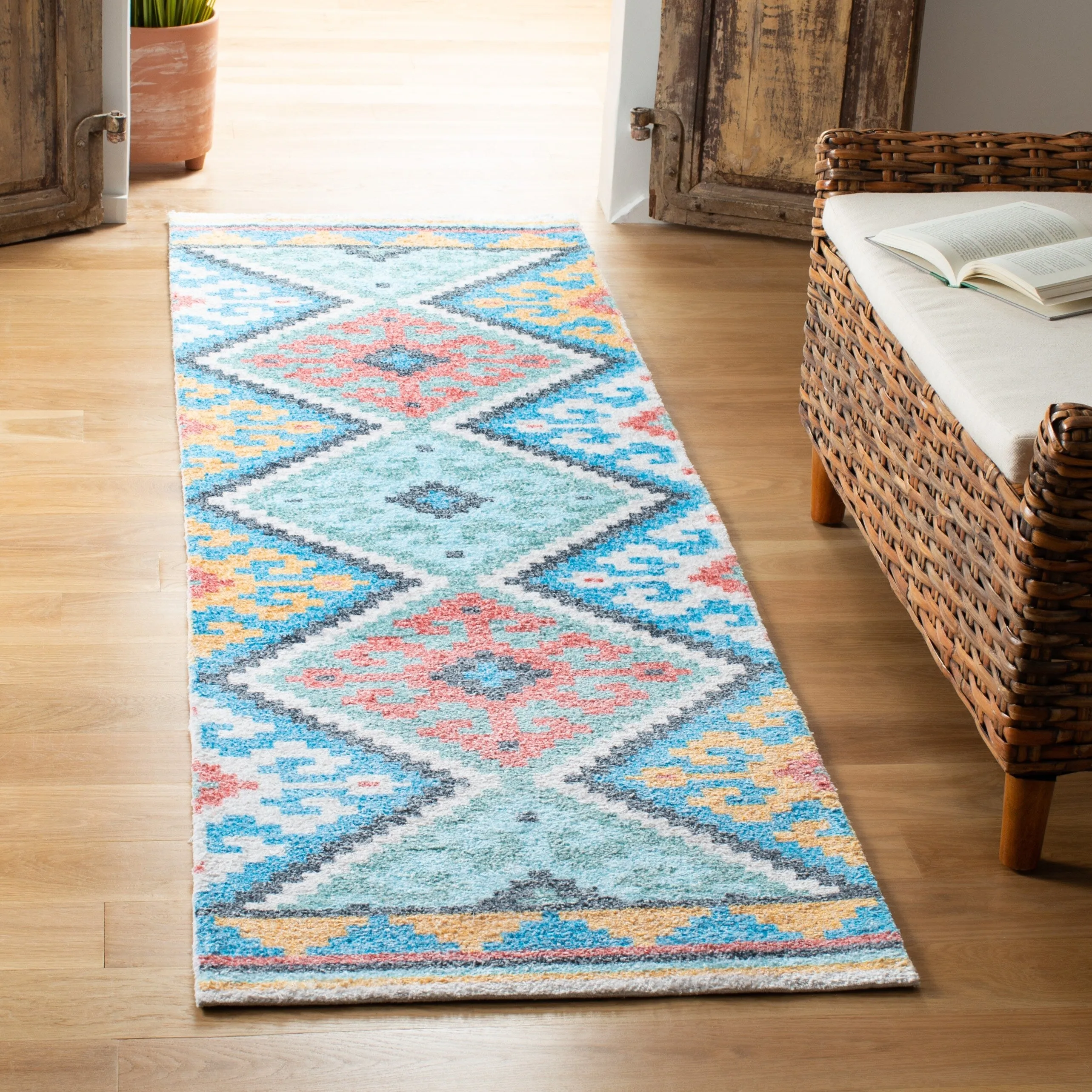SAFAVIEH Handmade Saffron Karlie Modern & Contemporary Tribal Blue/Aqua Cotton