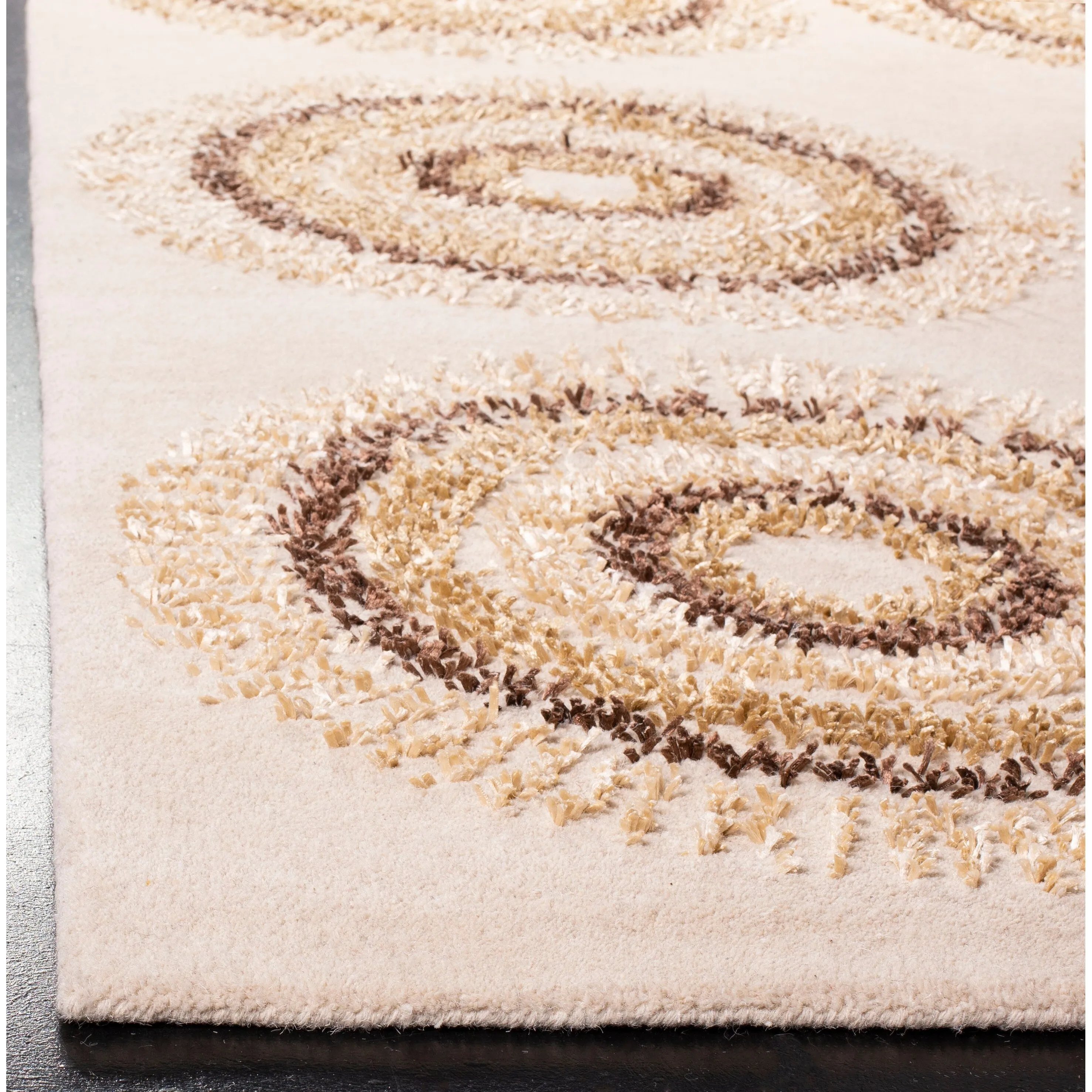 SAFAVIEH Handmade Soho Breann Deco Wool Rug