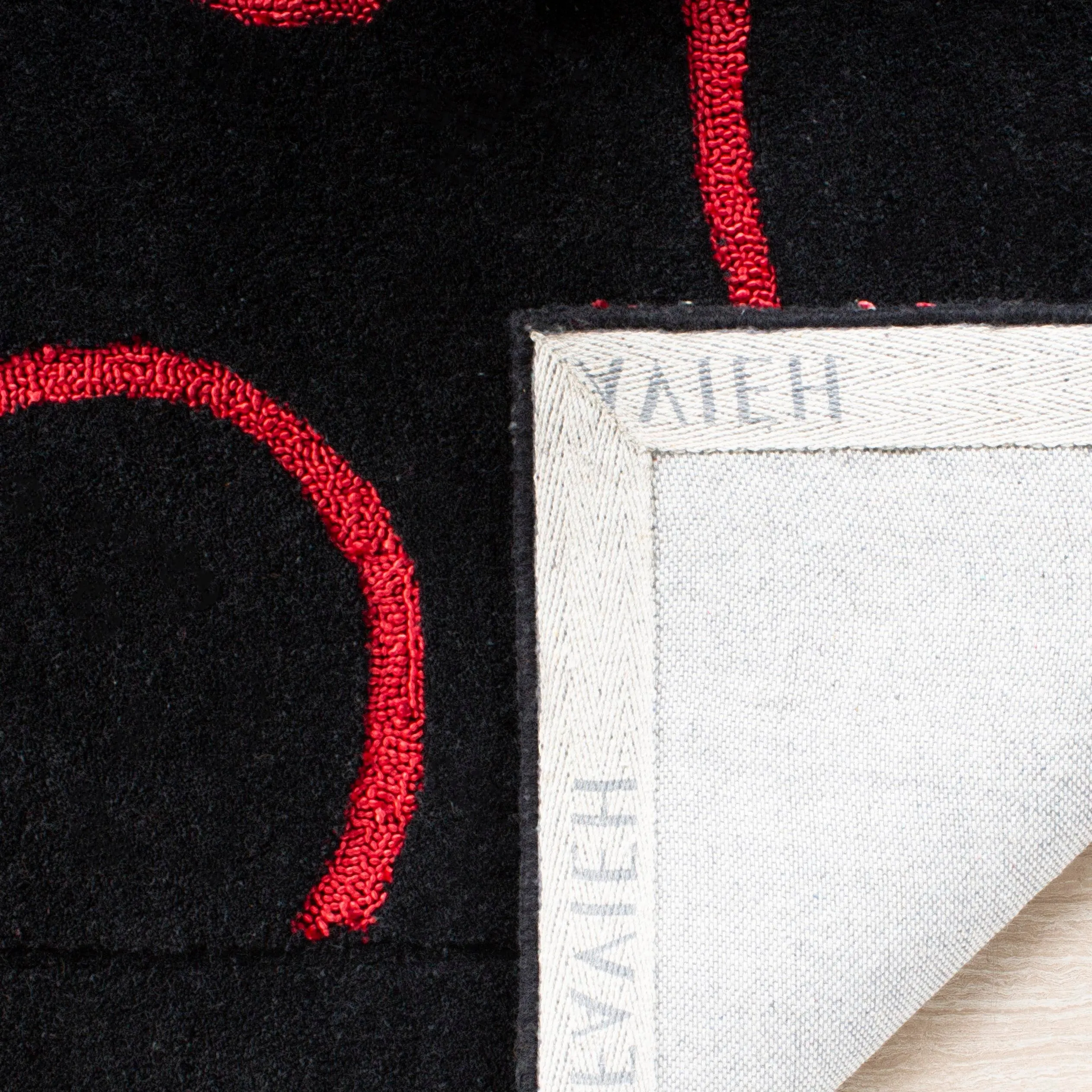 SAFAVIEH Handmade Soho Magen N.Z. Wool Rug
