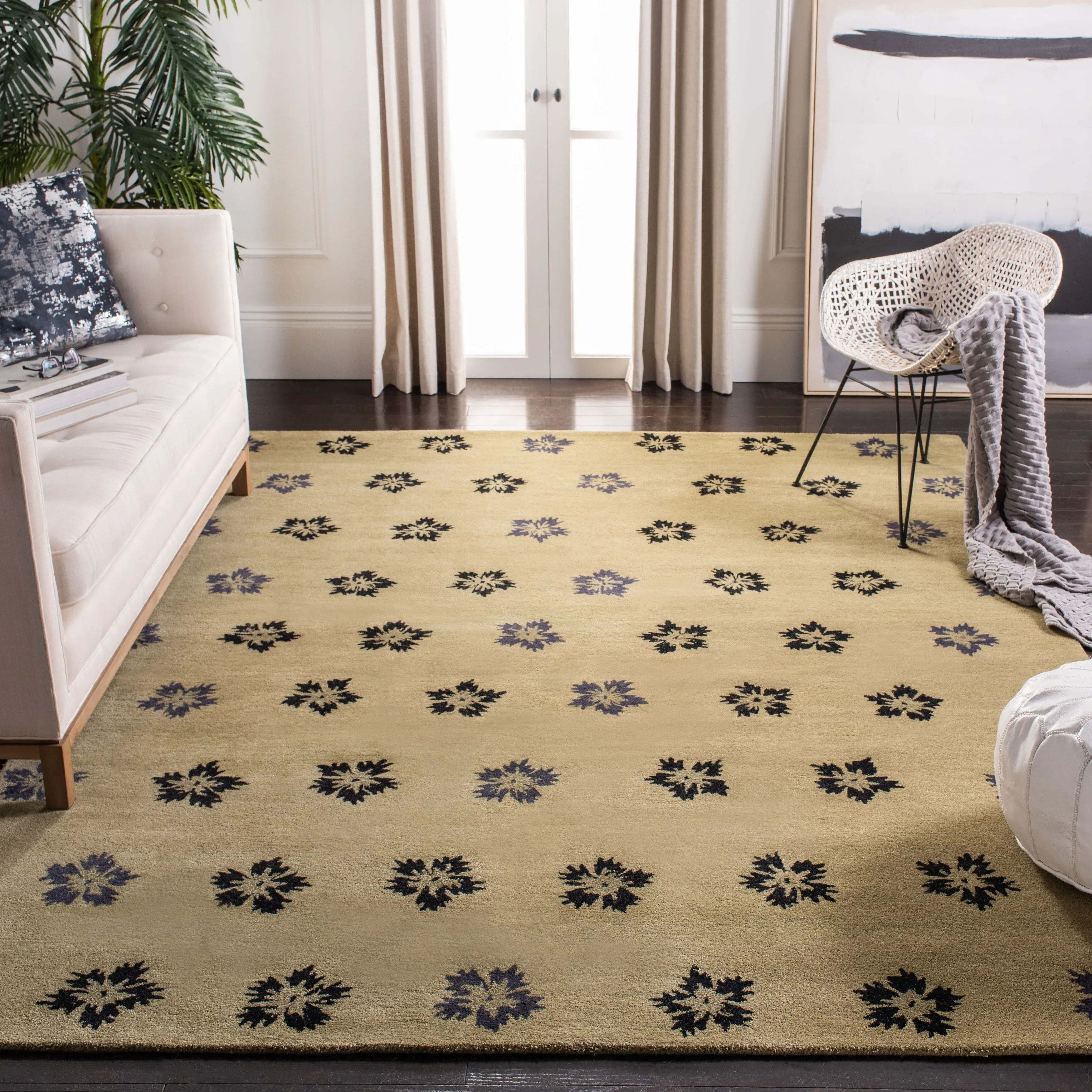 SAFAVIEH Handmade Soho Teela Leaves N.Z. Wool Rug