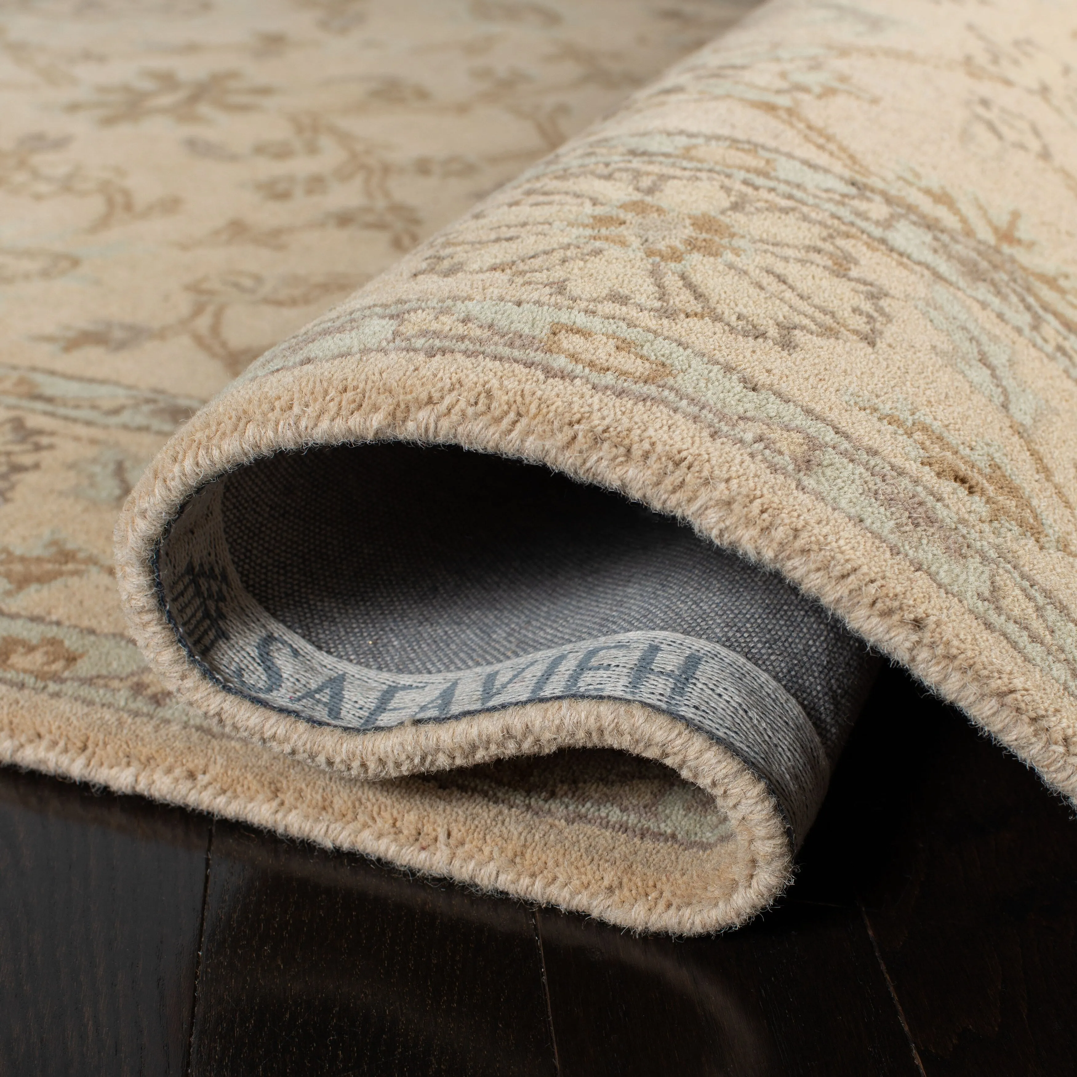 SAFAVIEH Handmade Wyndham Donjeta Modern Wool Rug