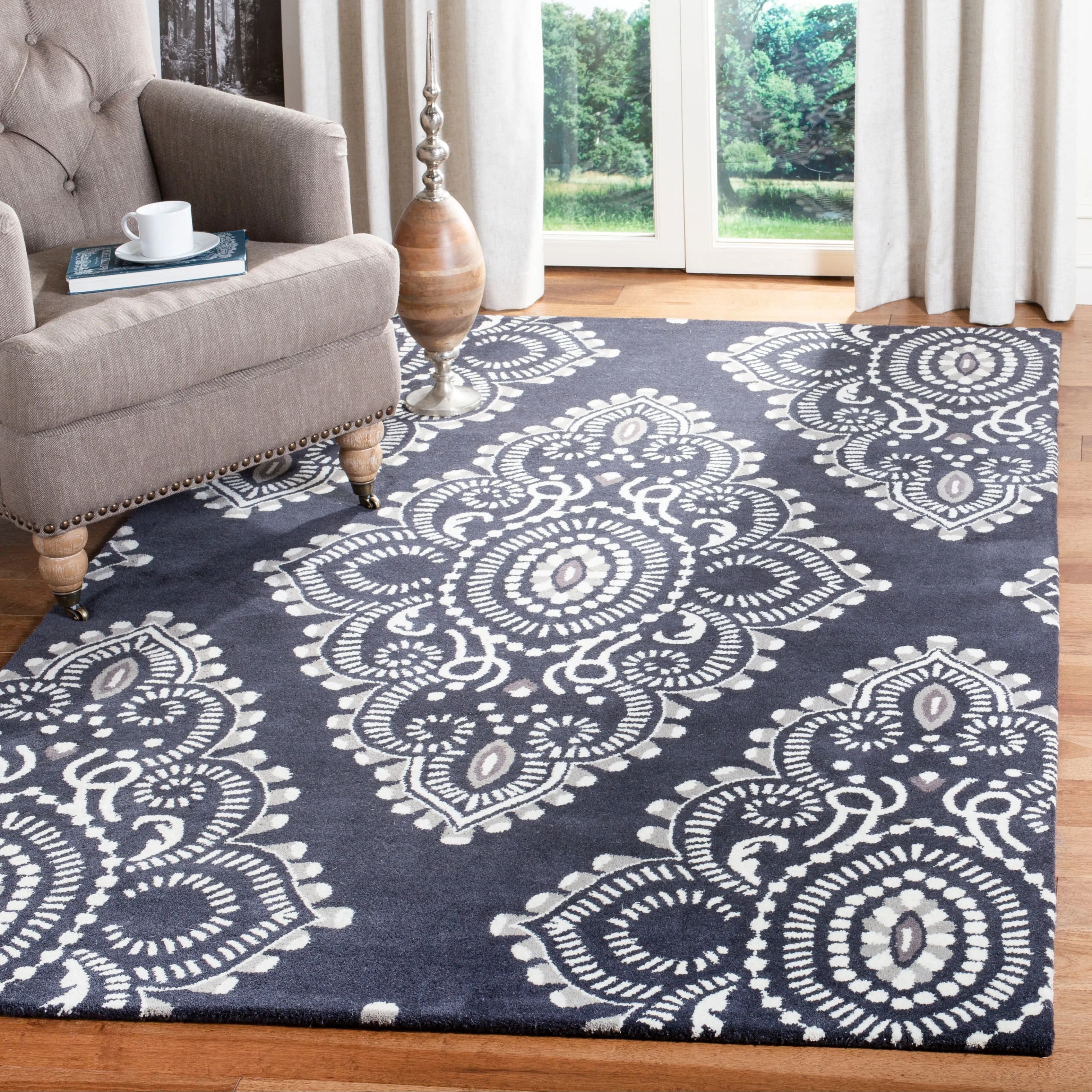 SAFAVIEH Handmade Wyndham Geanina Modern Wool Rug
