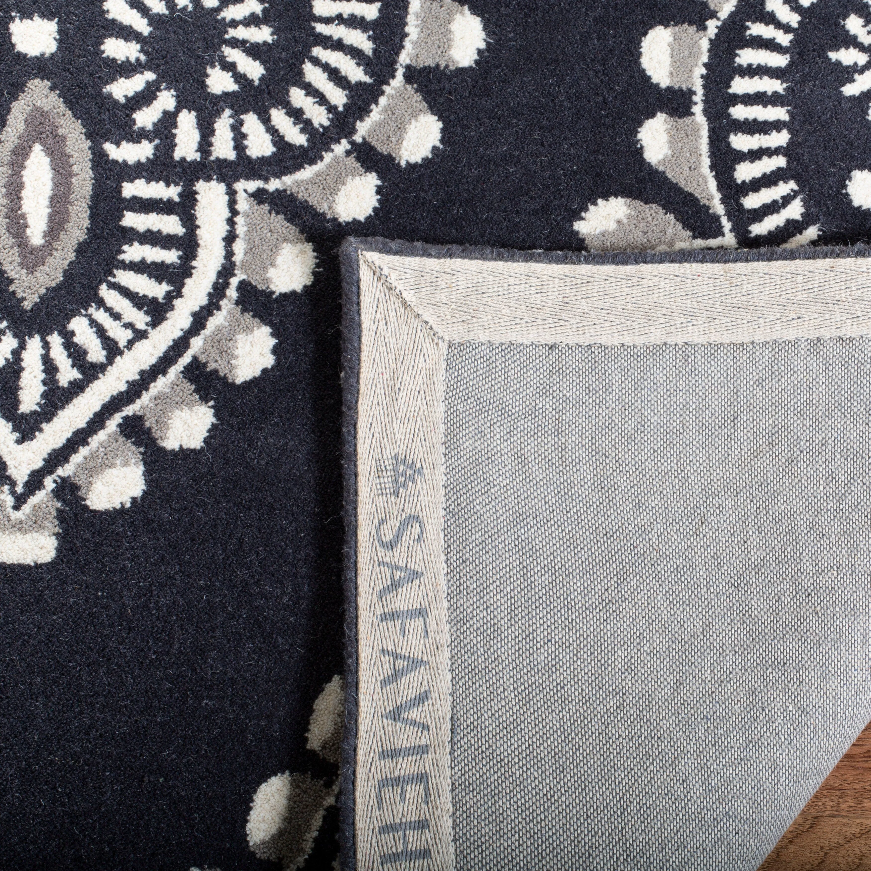 SAFAVIEH Handmade Wyndham Geanina Modern Wool Rug