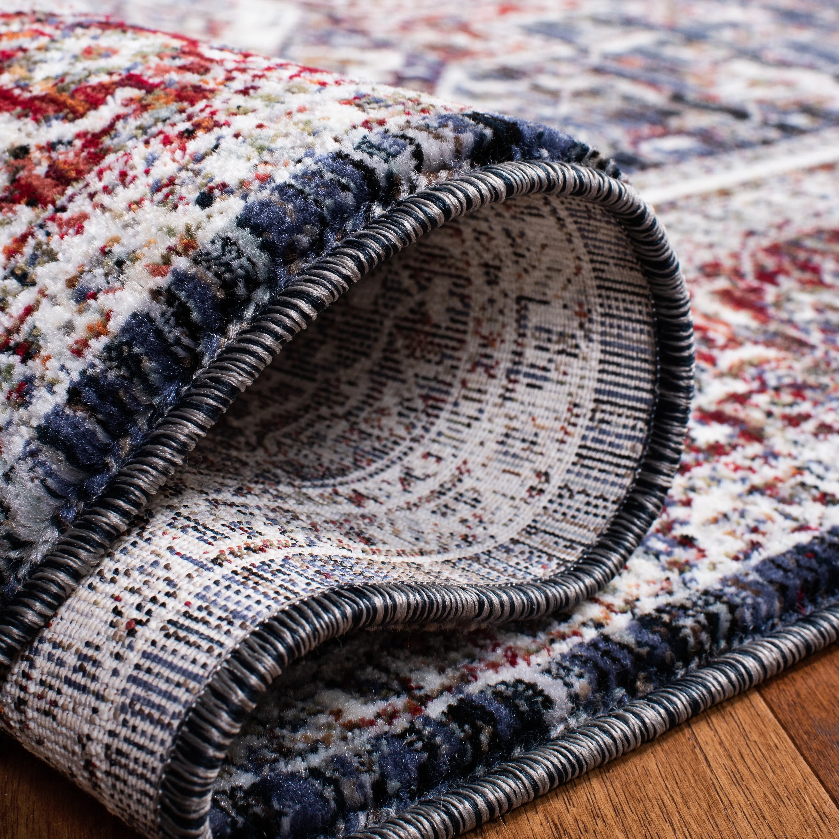 SAFAVIEH Herat Kara Traditional Rug