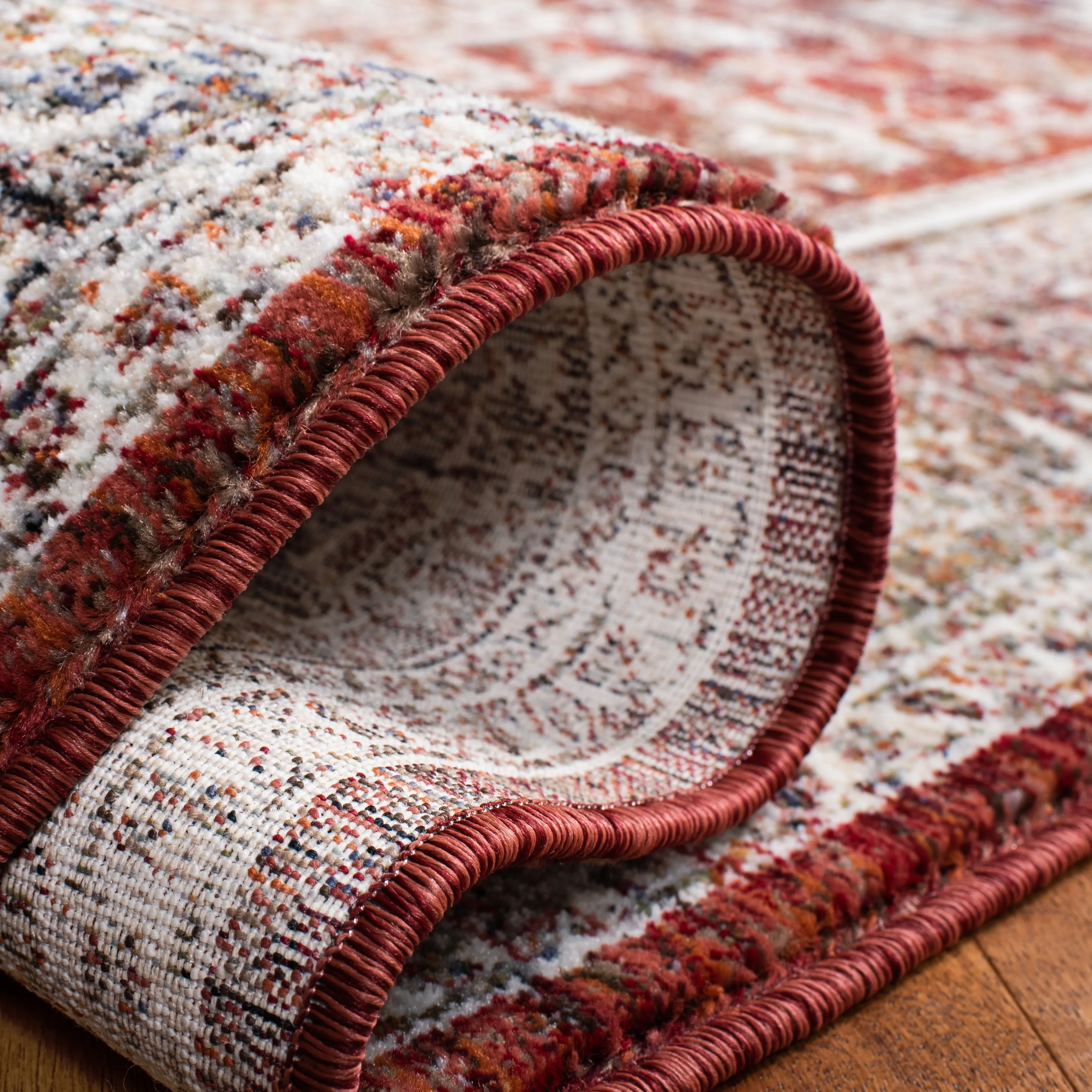 SAFAVIEH Herat Kara Traditional Rug