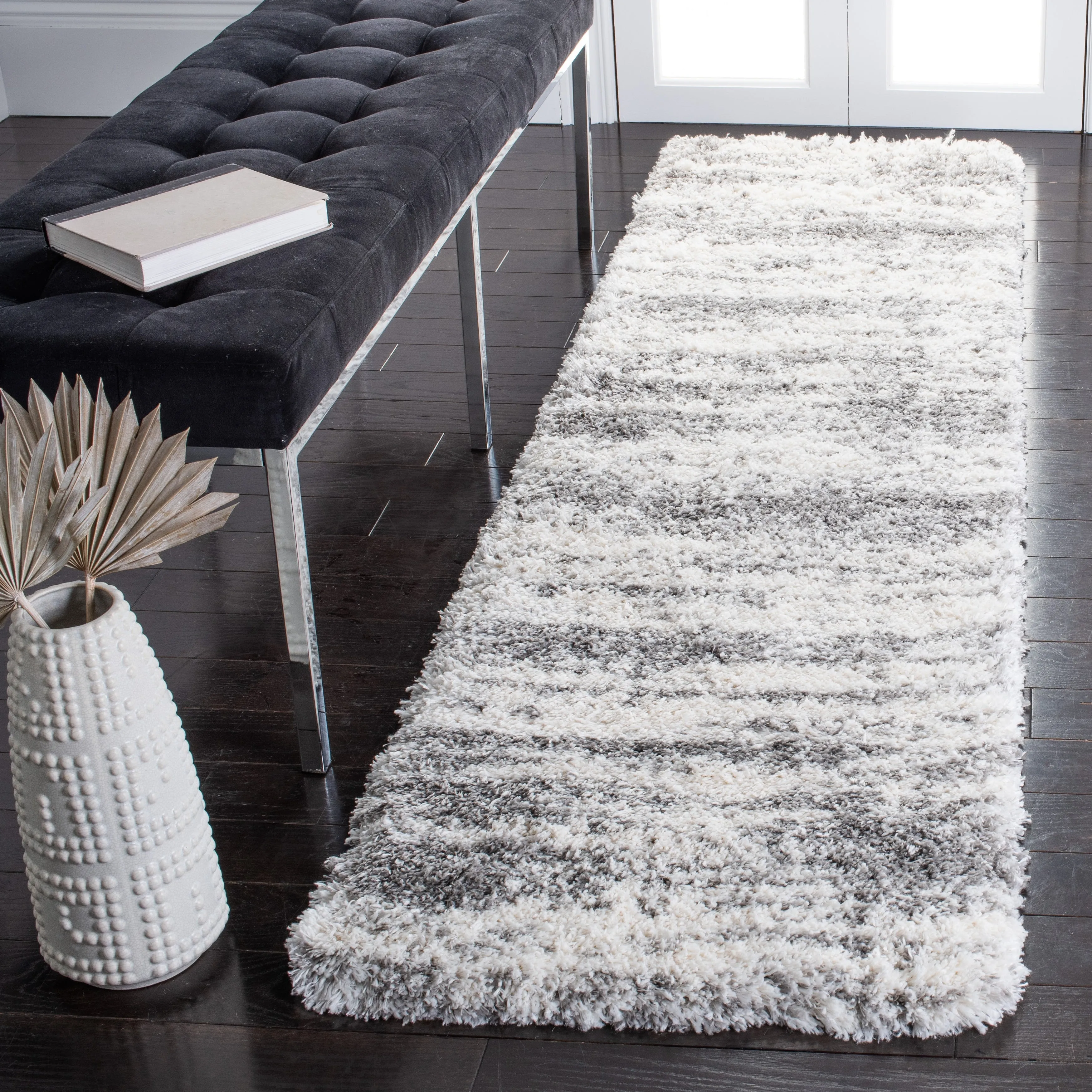 SAFAVIEH Iceland Shag Sheree Abstract 2.6-inch Thick Rug